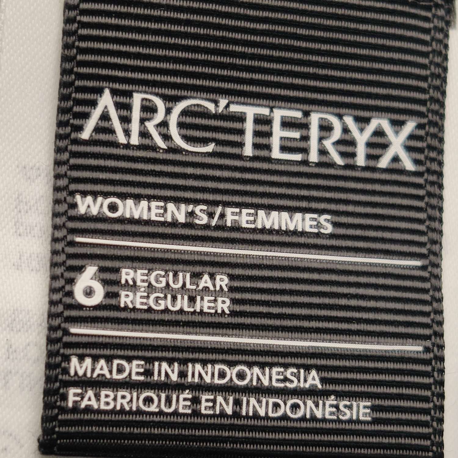 Arc'teryx Arc'teryx Gramma Utility Logo Embroidered Shorts Size 28" / US 6 / IT 42 - 10 Thumbnail