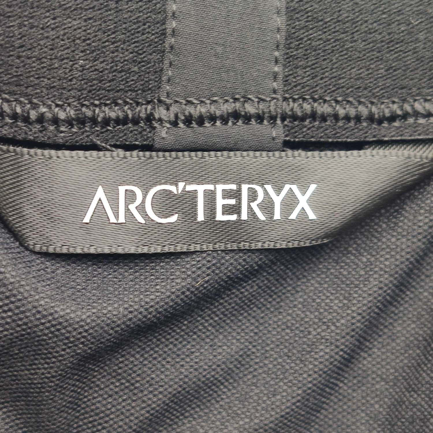Arc'teryx Arc'teryx Gramma Utility Logo Embroidered Shorts Size 28" / US 6 / IT 42 - 8 Thumbnail