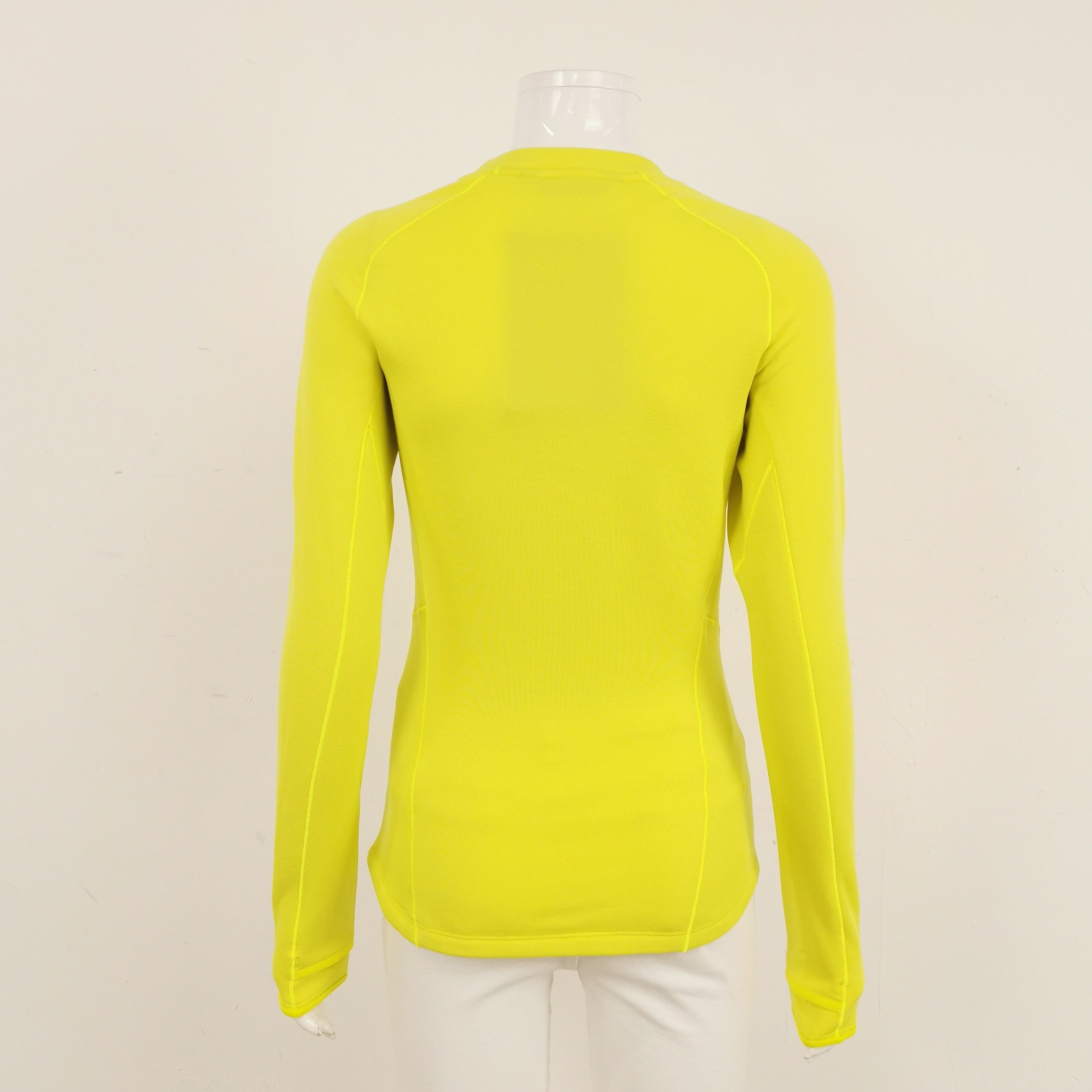 Arc'teryx Arc'teryx Solid Round Neck Top S Size S / US 4 / IT 40 - 4 Thumbnail