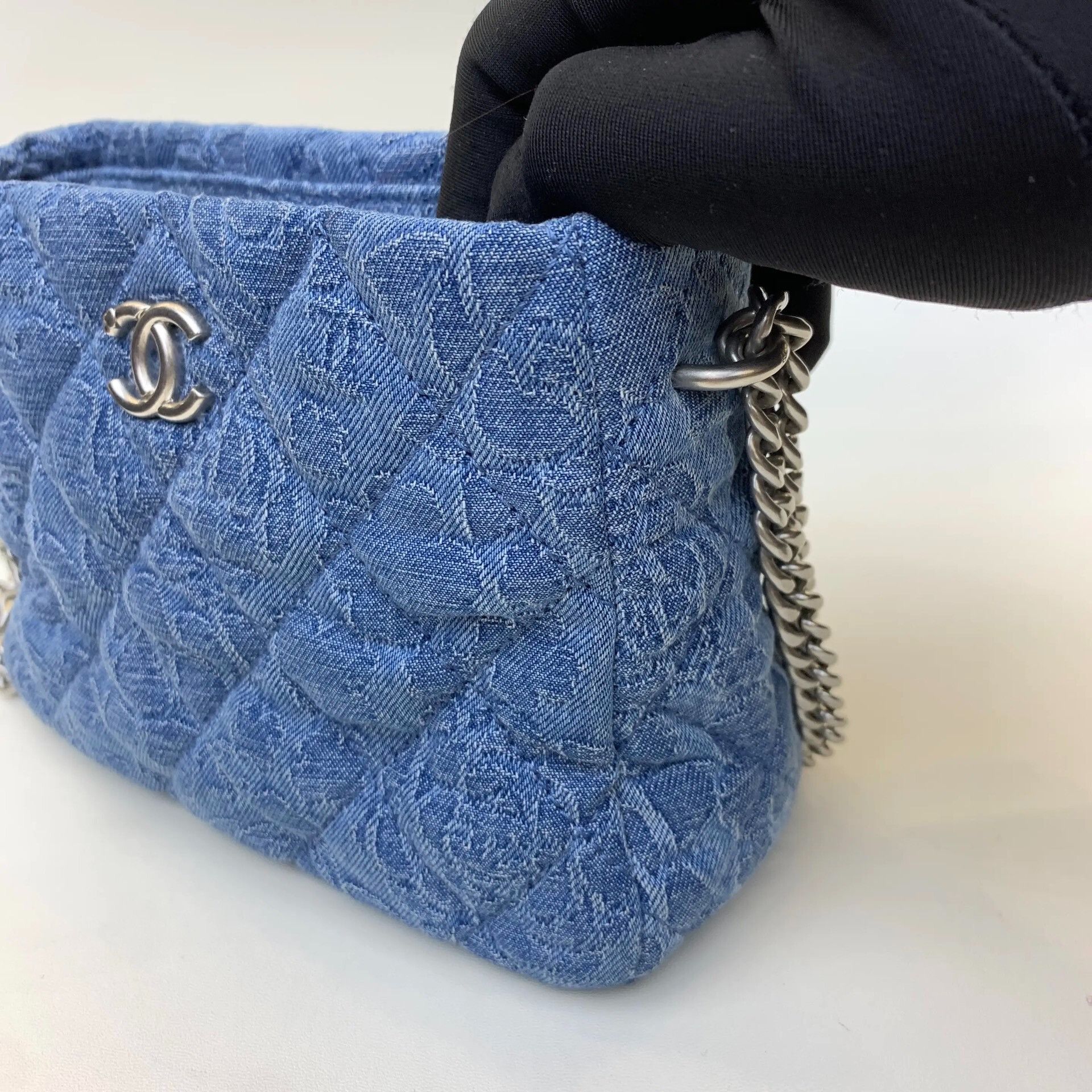 Chanel Pre-loved Bag Very good condition Size ONE SIZE - 3 Thumbnail