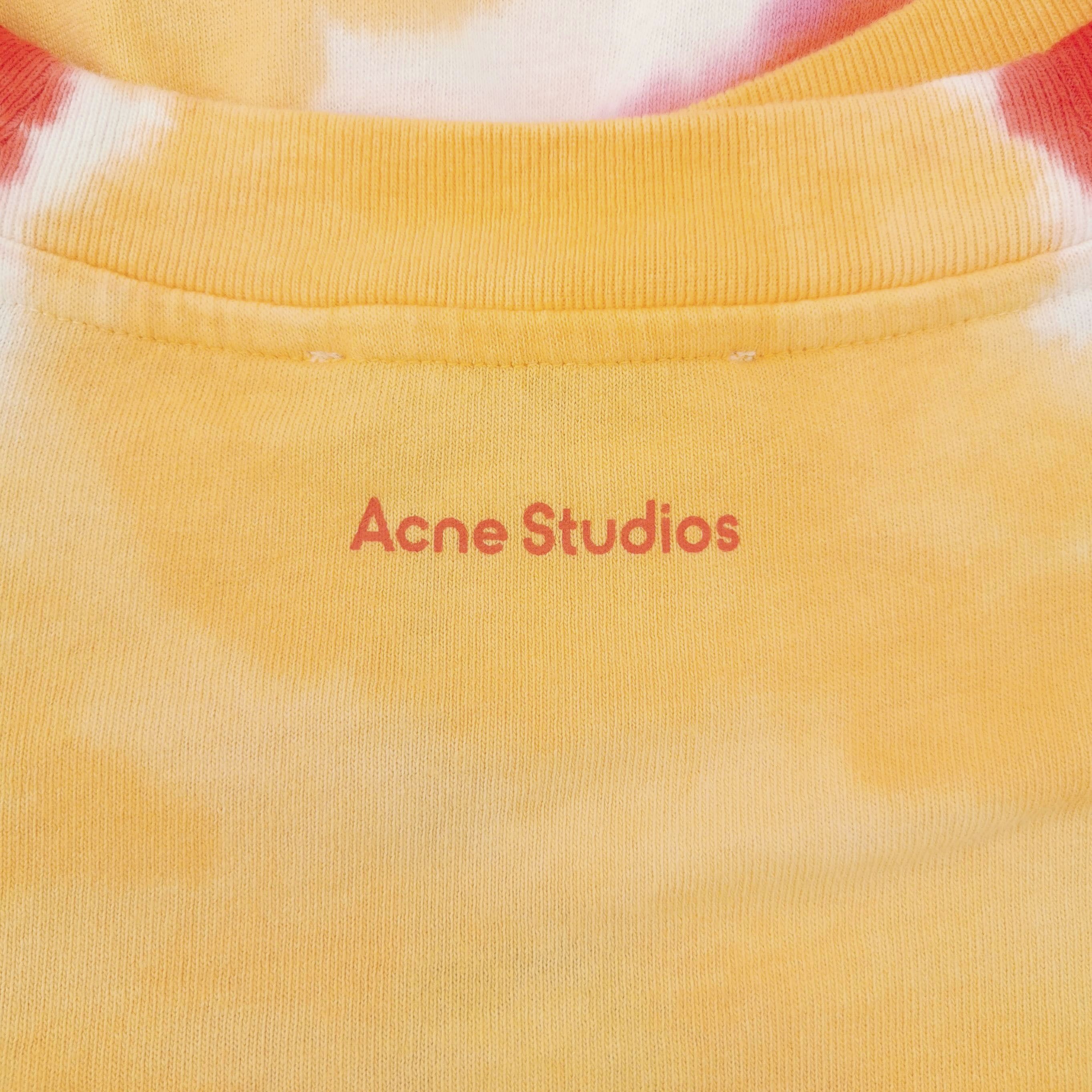 Acne Studios Acne Studios Colorblock Heart T-Shirt S Size XS / US 0-2 / IT 36-38 - 8 Thumbnail