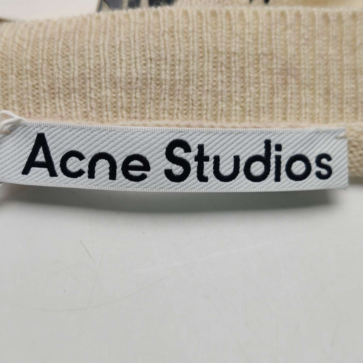 Acne Studios Acne Studios Moomin Wool Yak Blend Cartoon Cardigan Size S / US 4 / IT 40 - 13 Thumbnail