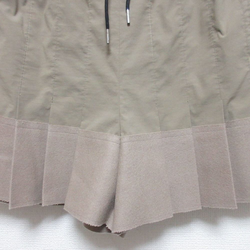 Sacai Sacai Sacai Pleats Wool Shorts Textile Shorts 23-06762 DUTY FREE for USA Size ONE SIZE - 5 Thumbnail