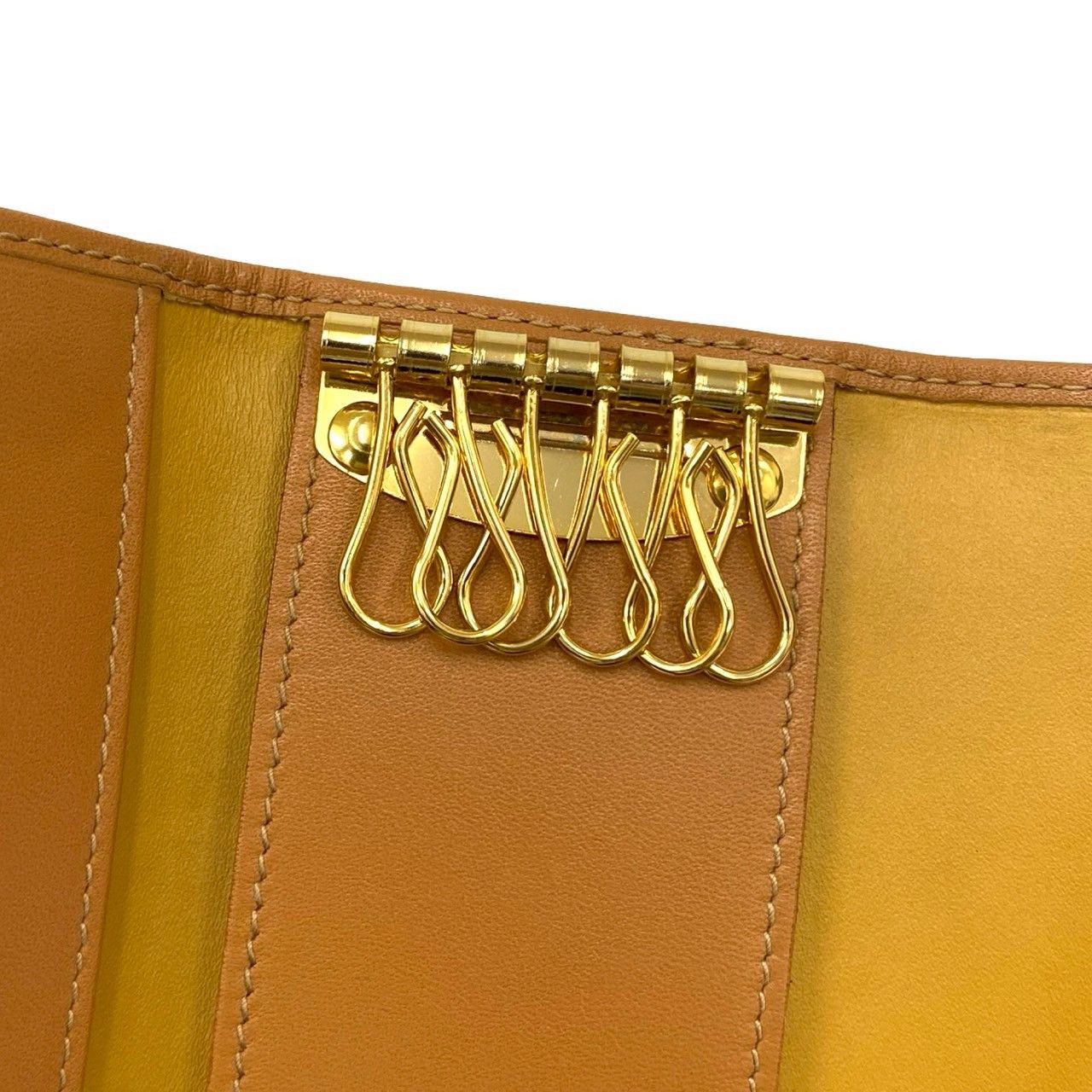 Celine Celine Celine Macadam Blazon Trionphe Leather Key Case Leather Key case DUTY FREE for USA Size ONE SIZE - 9 Thumbnail