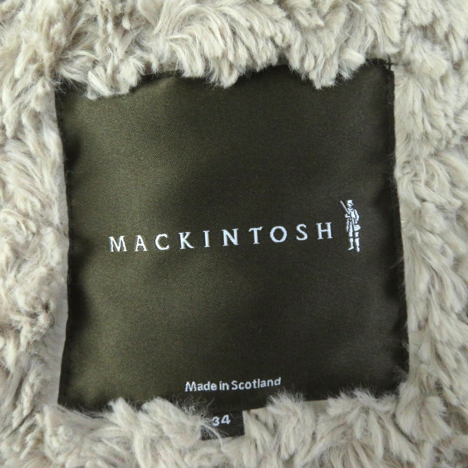 Mackintosh Mackintosh Mackintosh Grande Logo Button Polyester Coat Textile Outerwear DUTY FREE for USA Size ONE SIZE - 8 Thumbnail