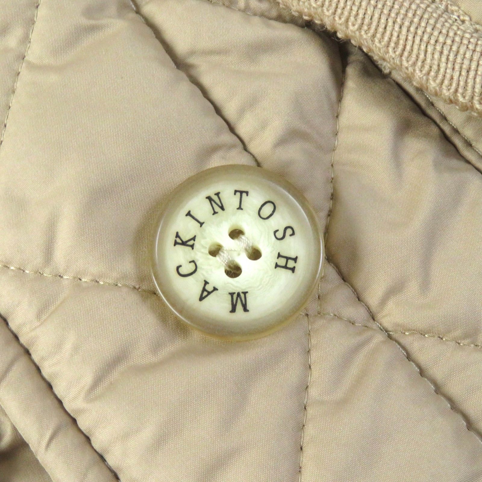 Mackintosh Mackintosh Mackintosh Grande Logo Button Polyester Coat Textile Outerwear DUTY FREE for USA Size ONE SIZE - 6 Thumbnail