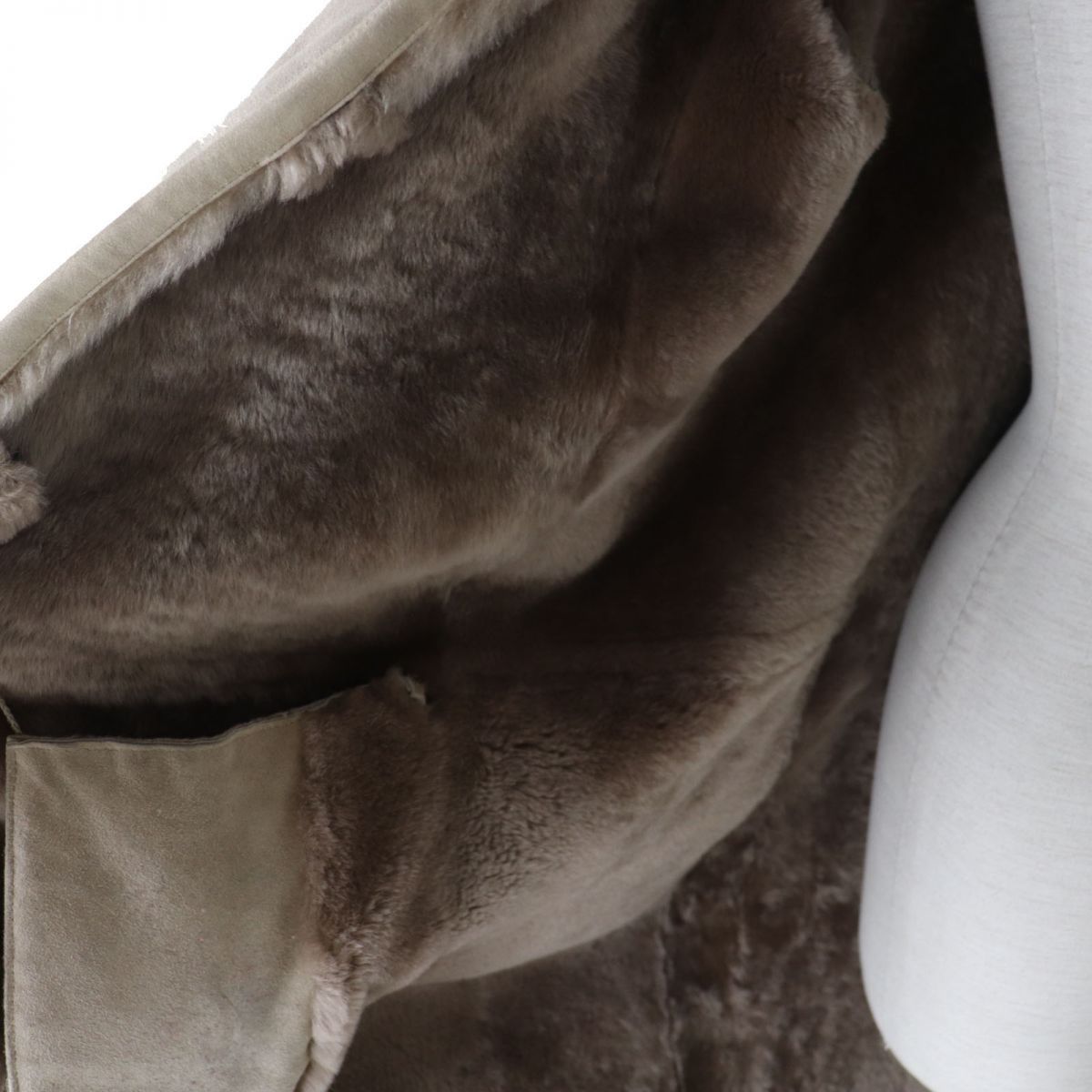 Max Mara Max Mara Max Mara S MaxMara Shearling Coat Fur Outerwear DUTY FREE for USA Size ONE SIZE - 5 Thumbnail