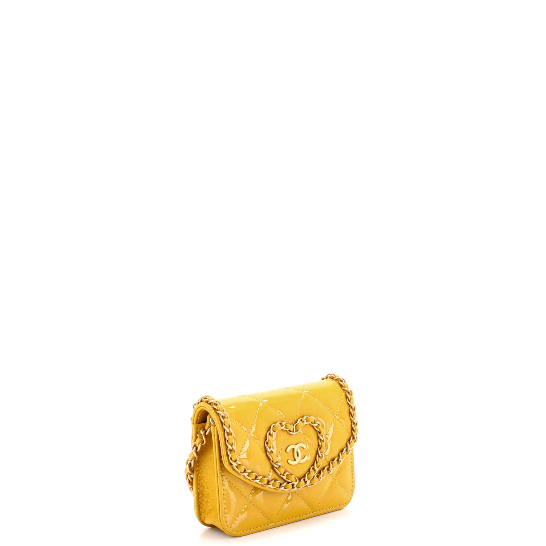 Chanel Heart Chain Flap Bag Size ONE SIZE - 2 Thumbnail