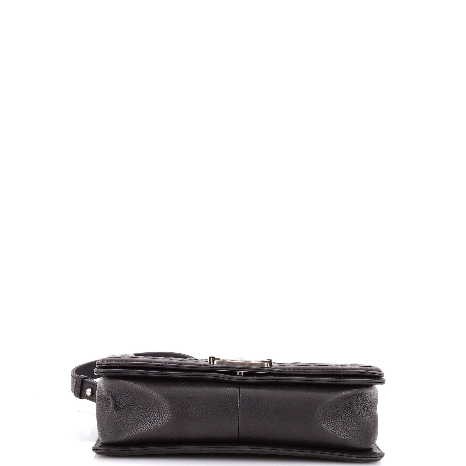 Chanel 19 Flap Bag Size ONE SIZE - 4 Thumbnail