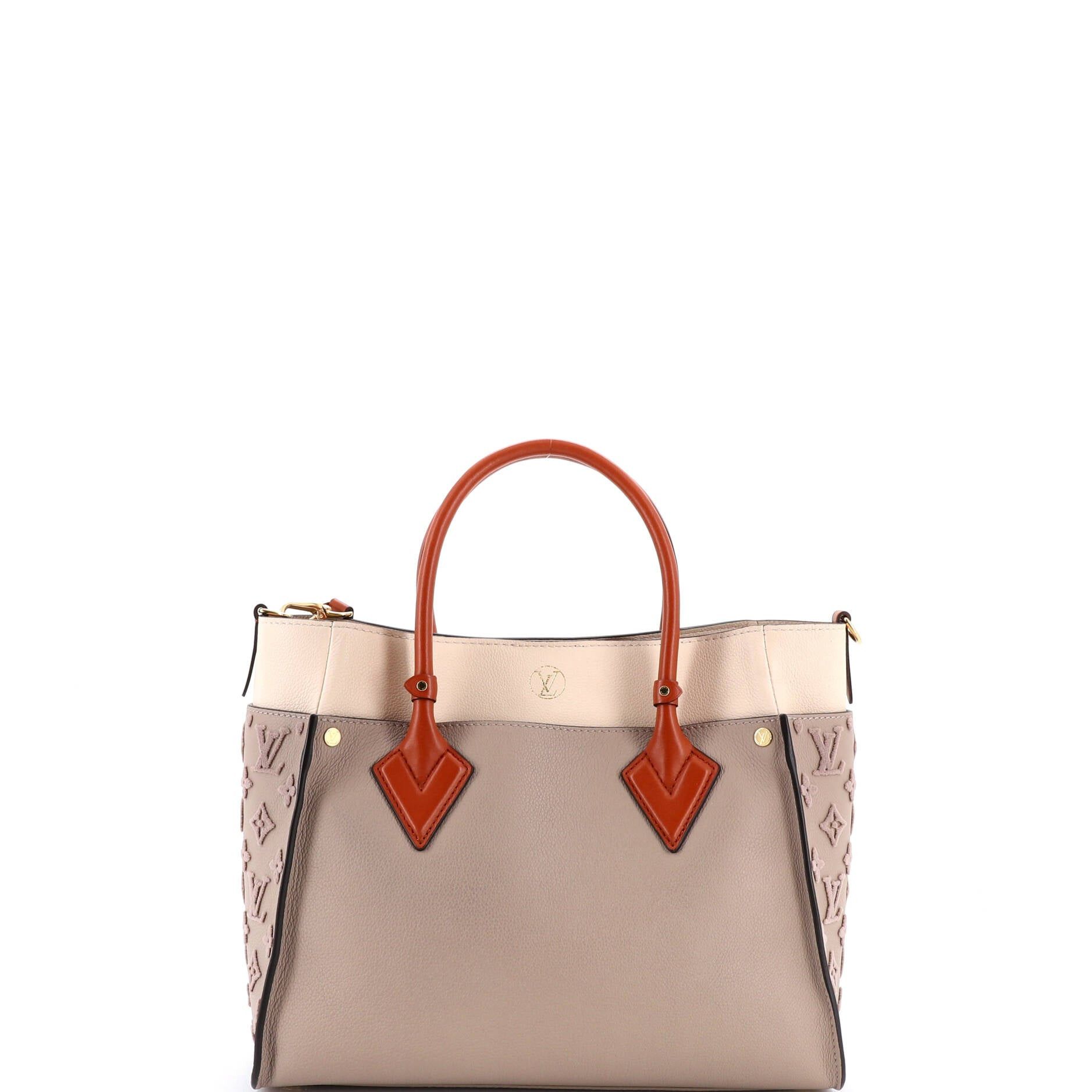 Louis Vuitton On My Side Tote Size ONE SIZE - 3 Thumbnail