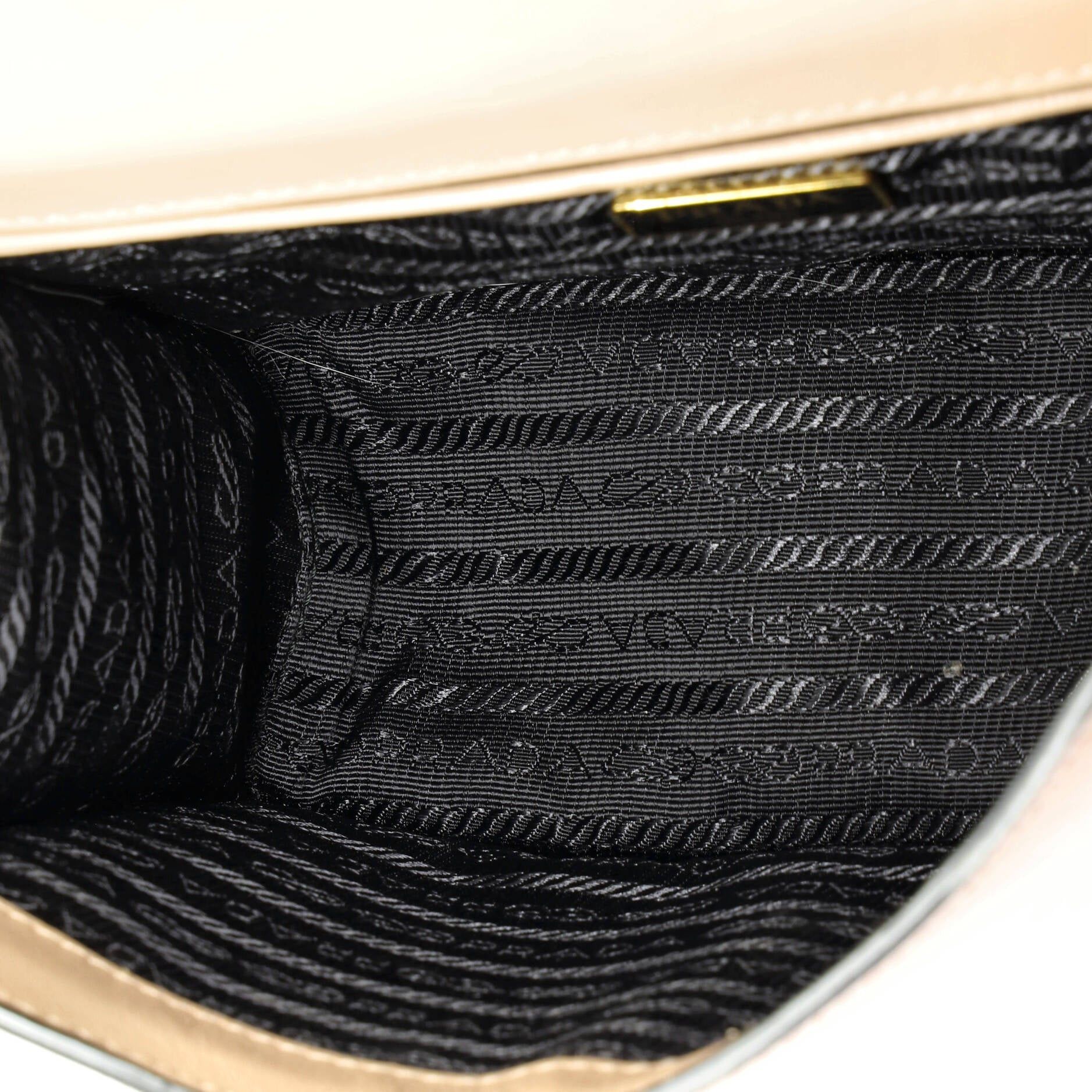 Prada Envelope Flap Chain Shoulder bag Size ONE SIZE - 5 Thumbnail