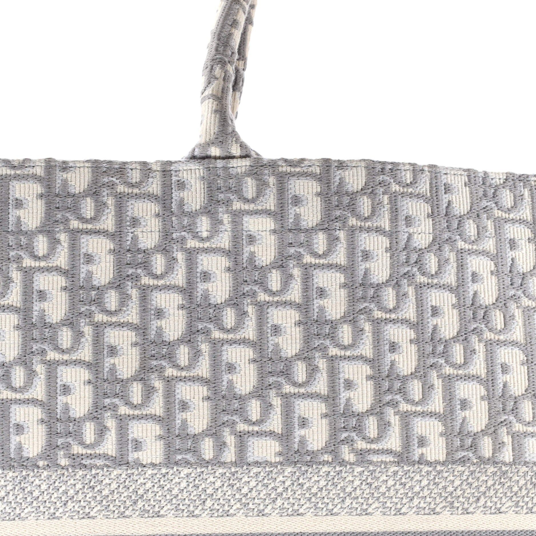 Dior Book Tote Size ONE SIZE - 7 Thumbnail