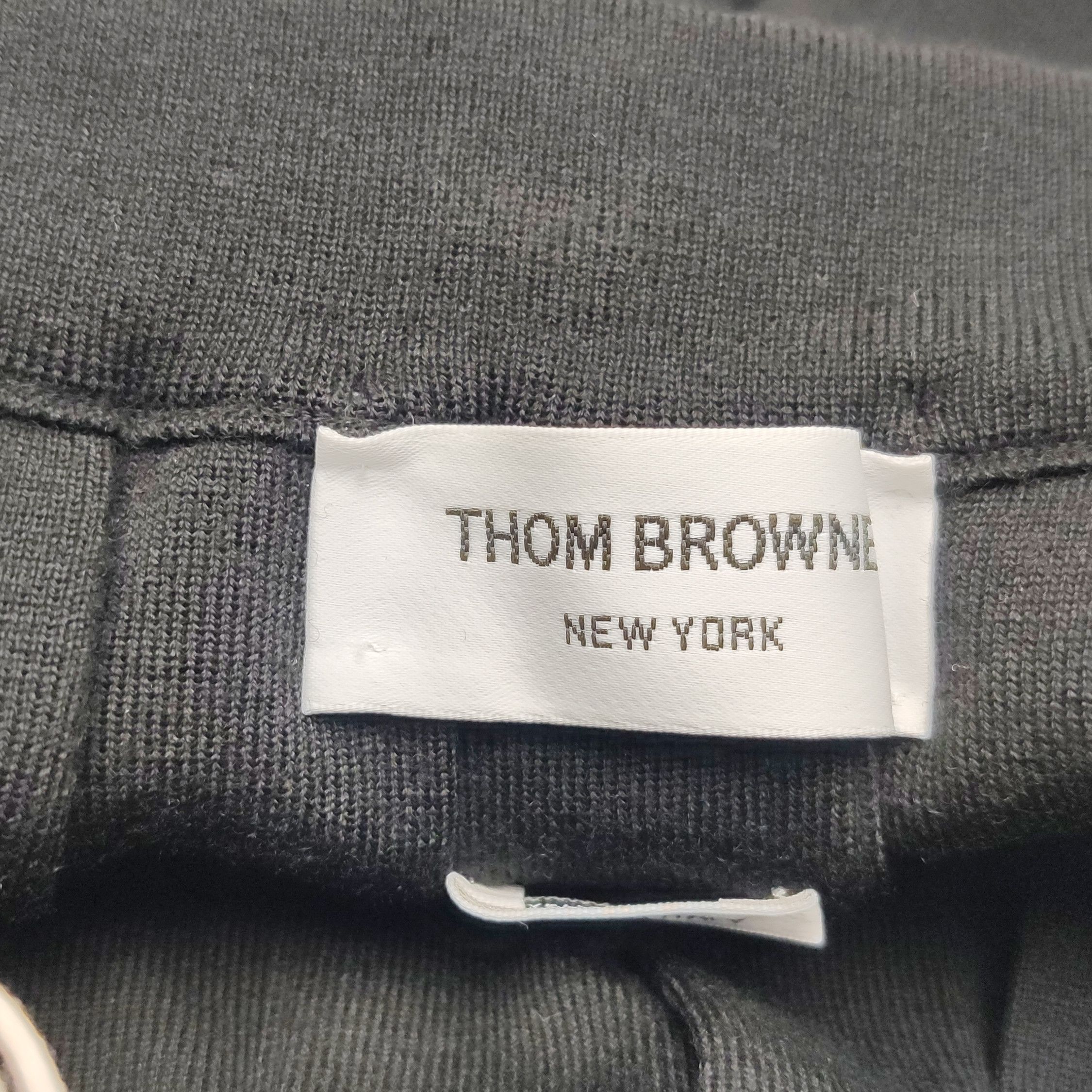 Thom Browne Thom Browne Black Pleated Skirt Size 26" / US 2 / IT 38 - 10 Thumbnail