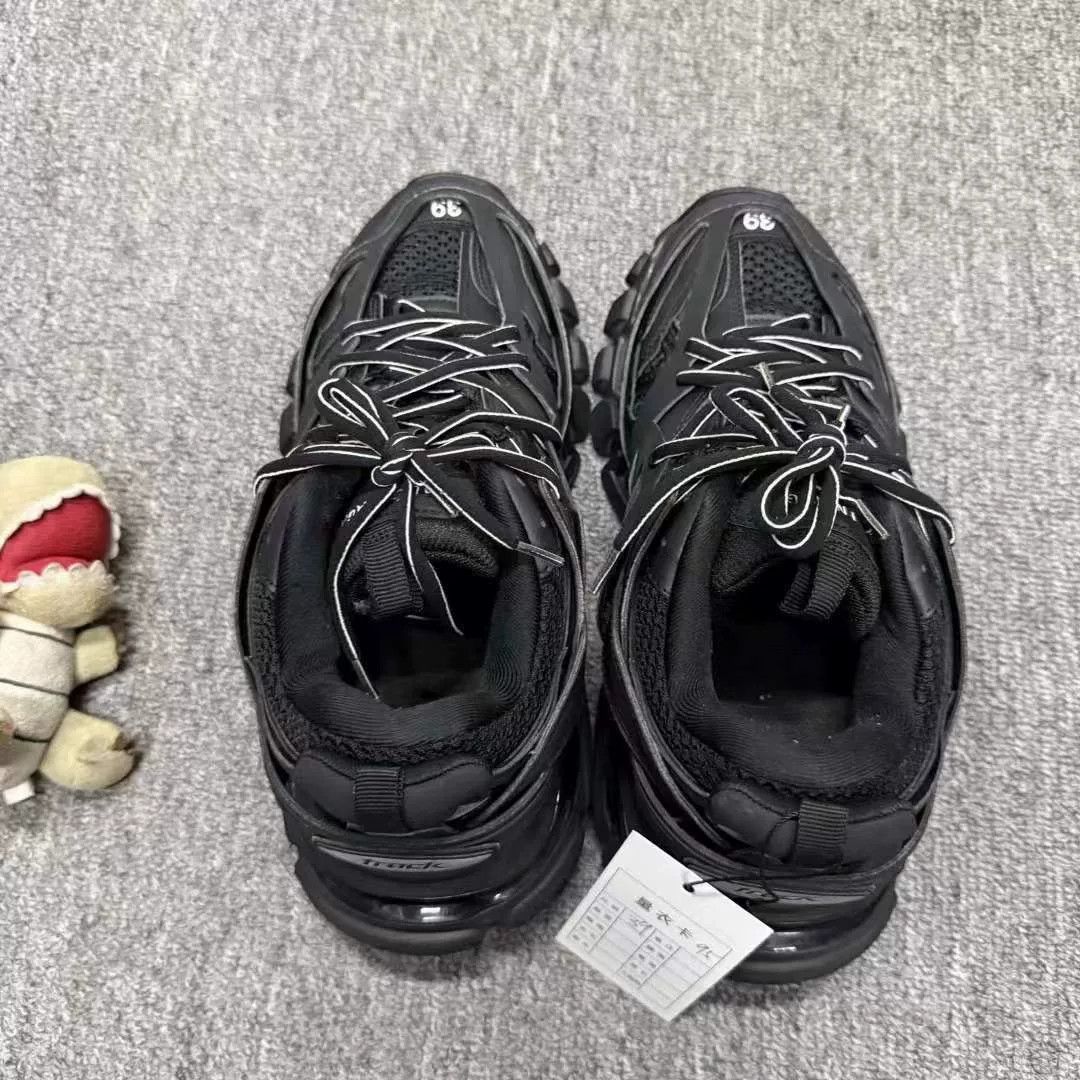 Balenciaga Balenciaga Track Dad Shoes Size US 6 / EU 39 - 5 Thumbnail