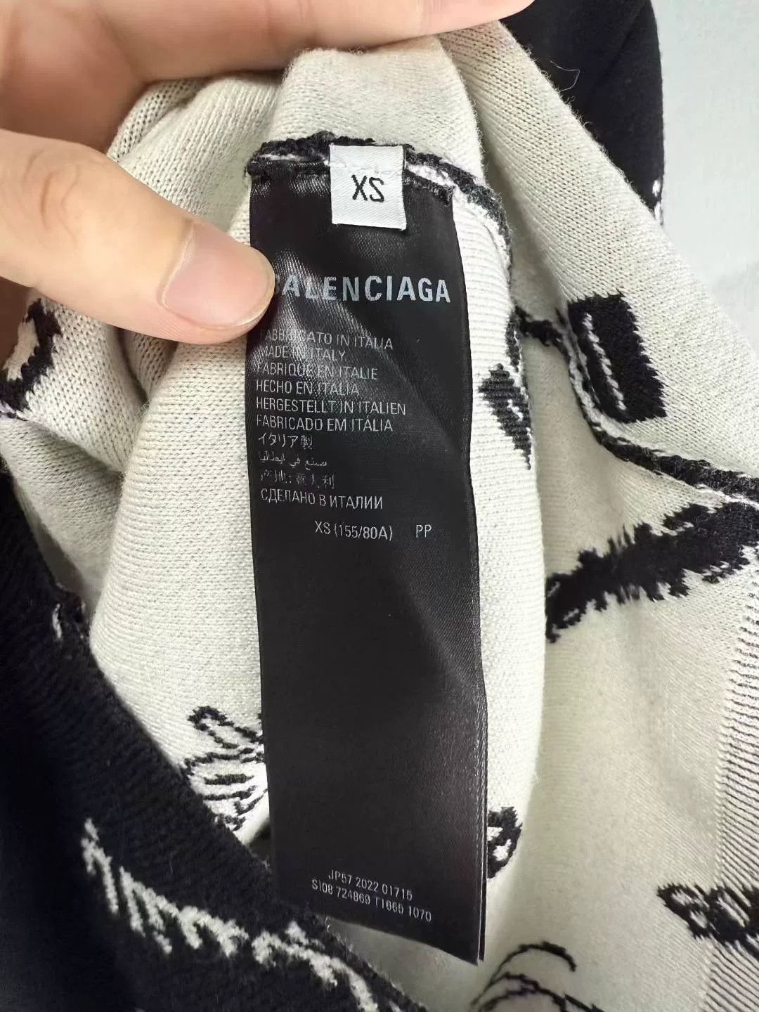 Balenciaga Balenciaga Black Logo Collection Sweater XS Size US XS / EU 42 / 0 - 4 Thumbnail