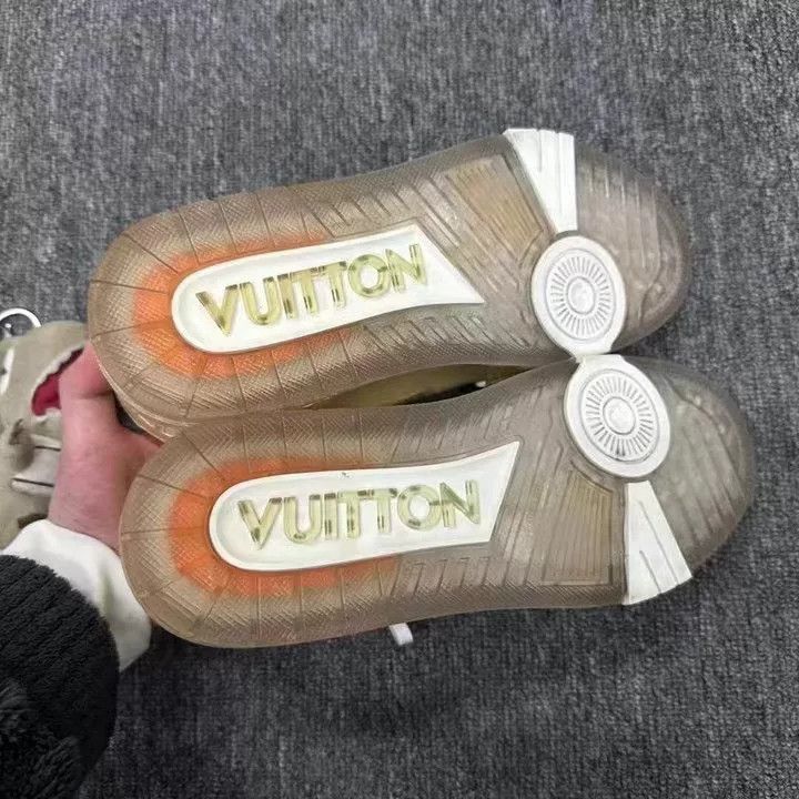 Louis Vuitton Louis Vuitton Transparent Trainer 43 Size US 10 / EU 43 - 6 Thumbnail