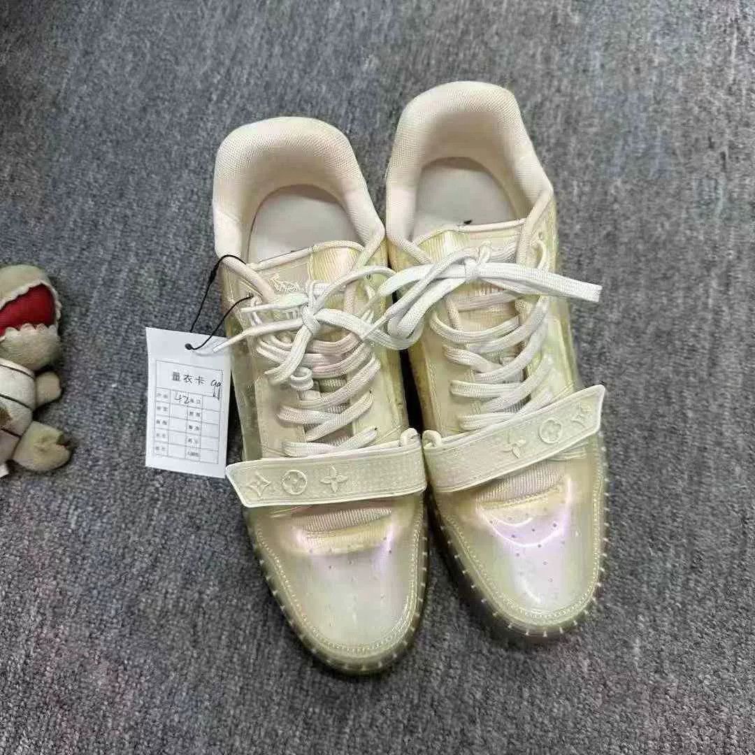 Louis Vuitton Louis Vuitton Transparent Trainer Size 42 Size US 9 / EU 42 - 4 Thumbnail