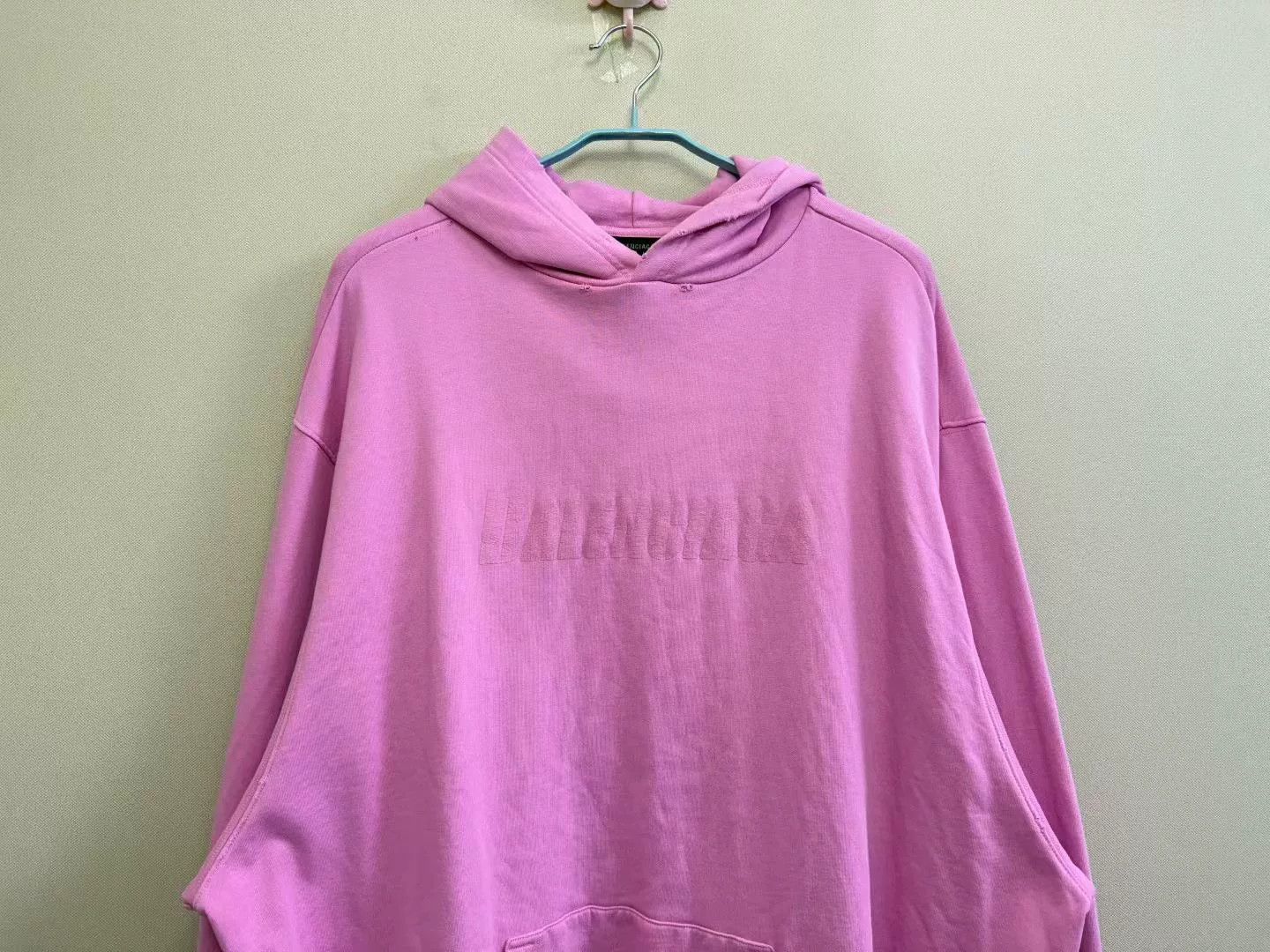 Balenciaga BALENCIAGA Pink Distressed Letter Hoodie Size S / US 4 / IT 40 - 2 Thumbnail