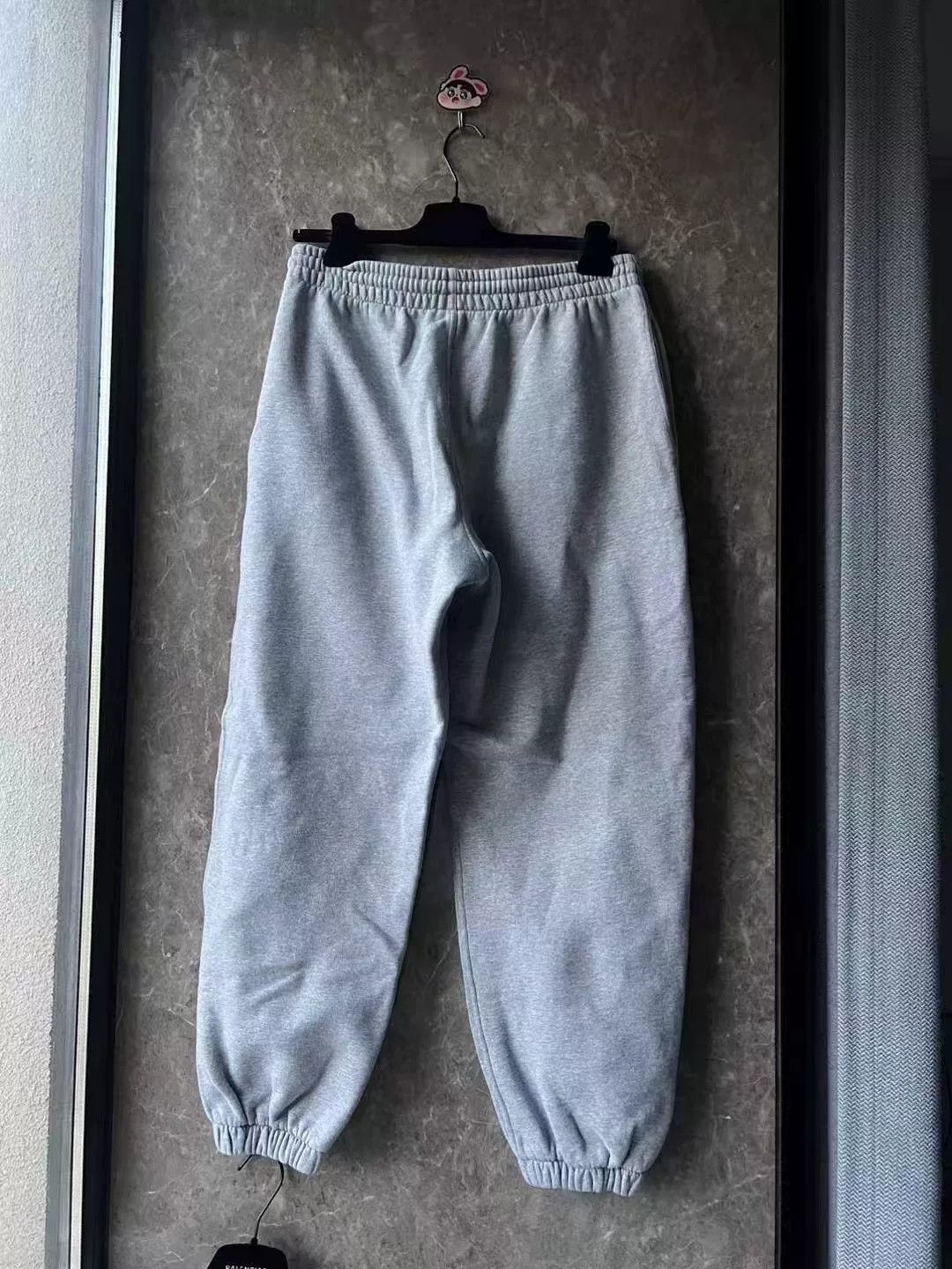 Burberry Burberry Colorful Embroidered Logo Sweatpants Size US 32 / EU 48 - 2 Thumbnail
