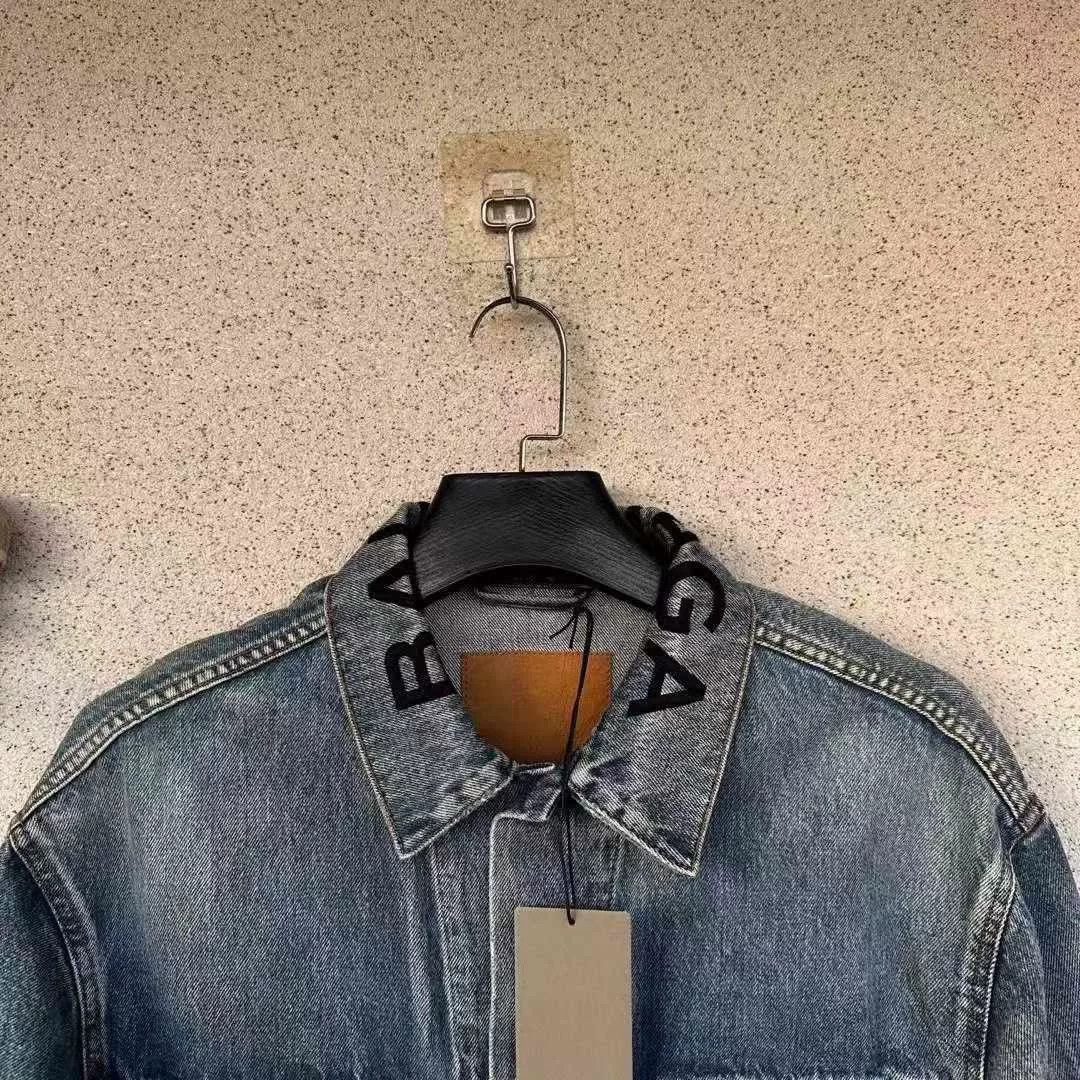 Balenciaga Balenciaga Logo Distressed Hem Denim Jacket Size XXS / US 00 / IT 34 - 2 Thumbnail