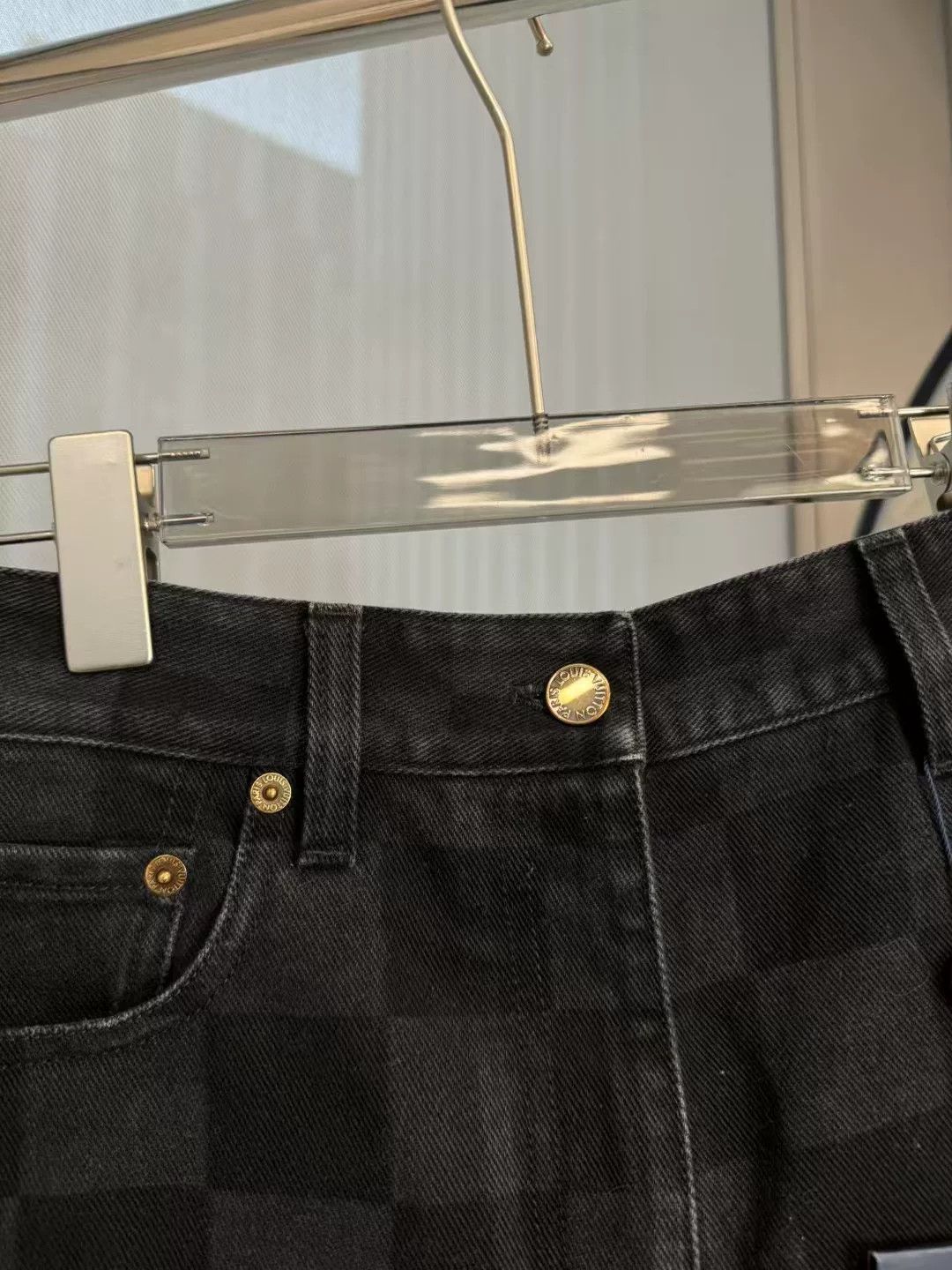 Louis Vuitton Louis Vuitton Black Checker Denim Shorts Size 36" / US 14 / IT 50 - 4 Thumbnail