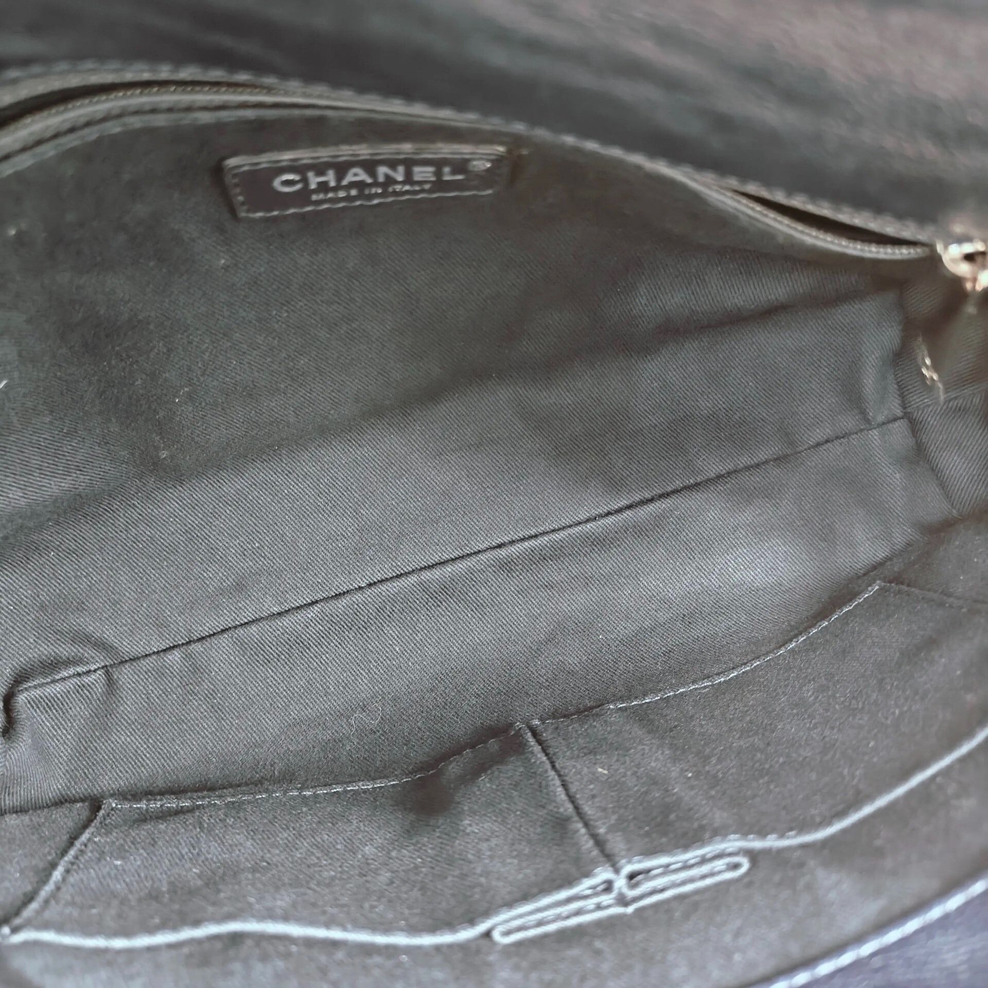 Chanel Pre-loved Bag Very good condition Size ONE SIZE - 9 Thumbnail
