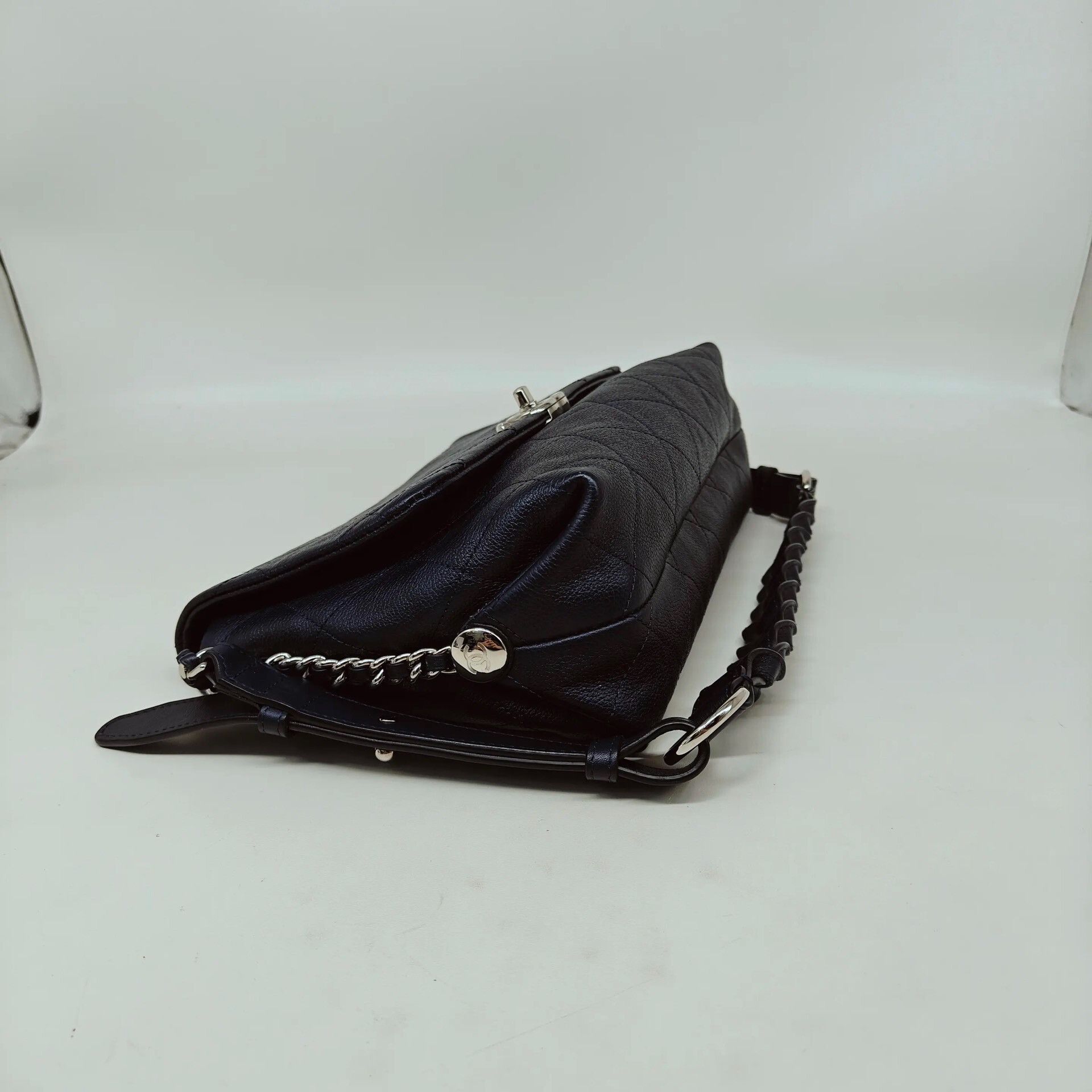 Chanel Pre-loved Bag Very good condition Size ONE SIZE - 7 Thumbnail