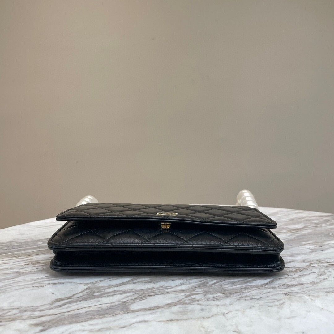 Chanel Pre-loved Bag Very good condition Size ONE SIZE - 5 Thumbnail