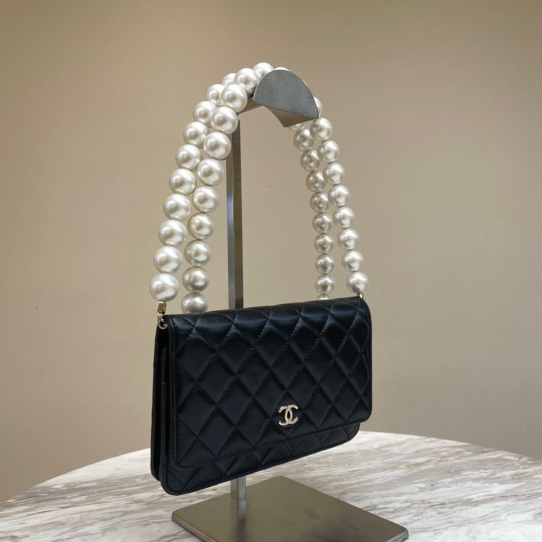 Chanel Pre-loved Bag Very good condition Size ONE SIZE - 2 Thumbnail