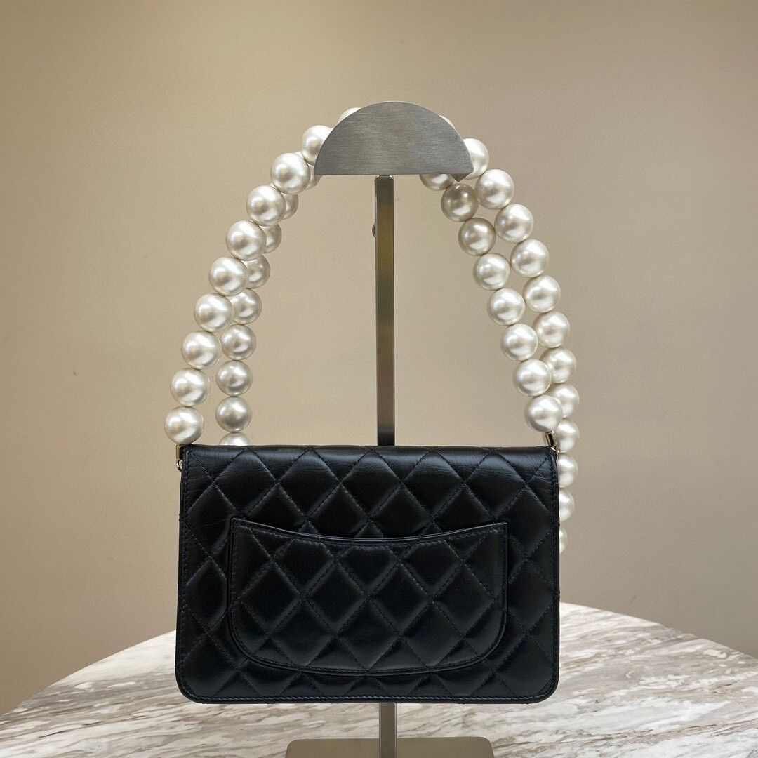 Chanel Pre-loved Bag Very good condition Size ONE SIZE - 4 Thumbnail