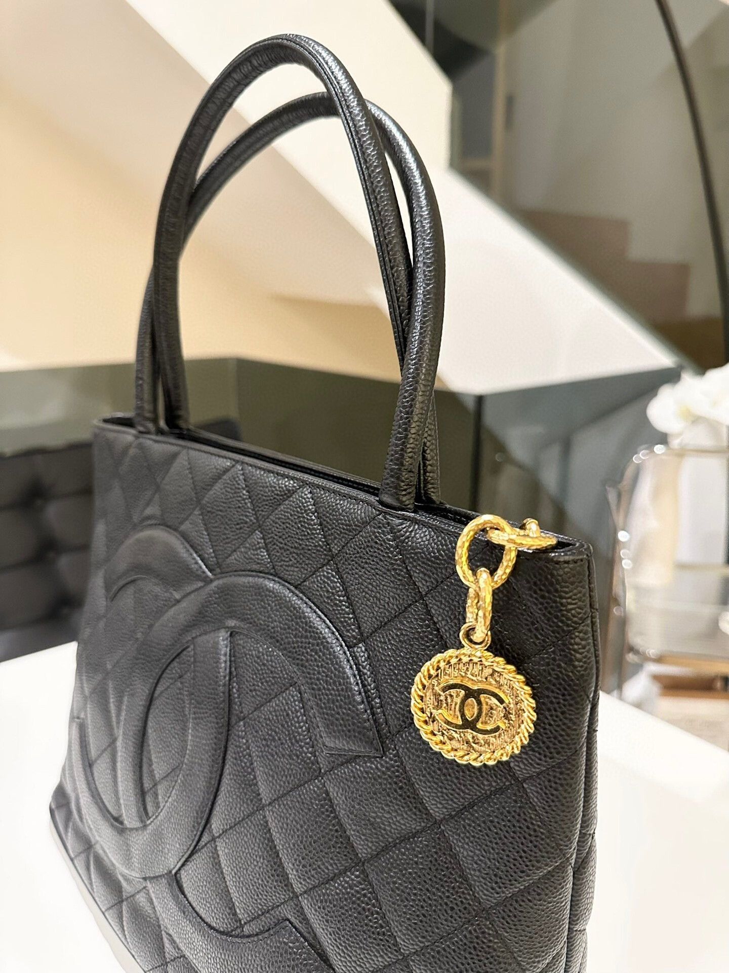 Chanel Pre-loved Bag Very good condition Size ONE SIZE - 5 Thumbnail