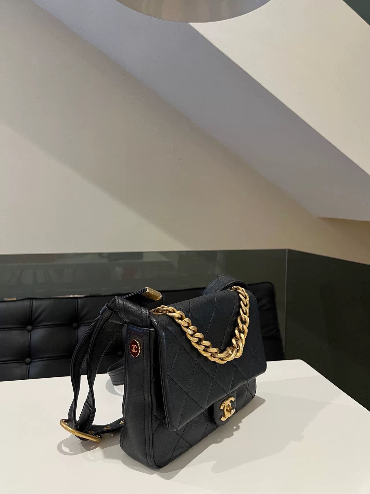 Chanel Pre-loved Bag Very good condition Size ONE SIZE - 3 Thumbnail