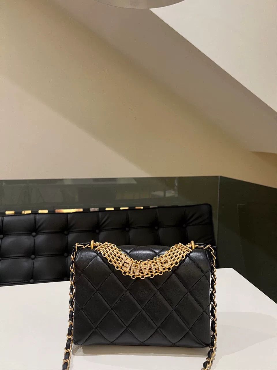 Chanel Pre-loved Bag Very good condition Size ONE SIZE - 4 Thumbnail