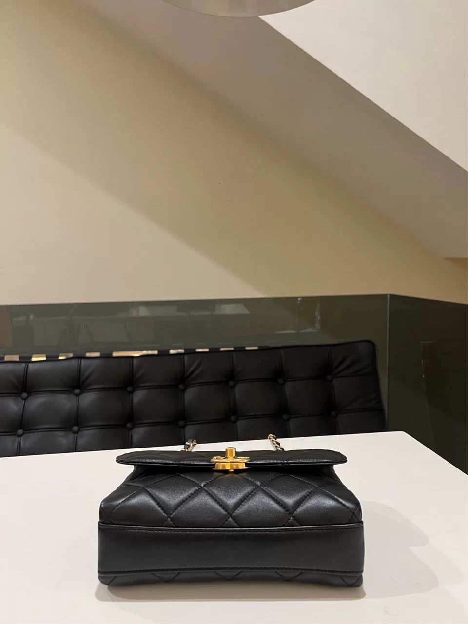 Chanel Pre-loved Bag Very good condition Size ONE SIZE - 6 Thumbnail
