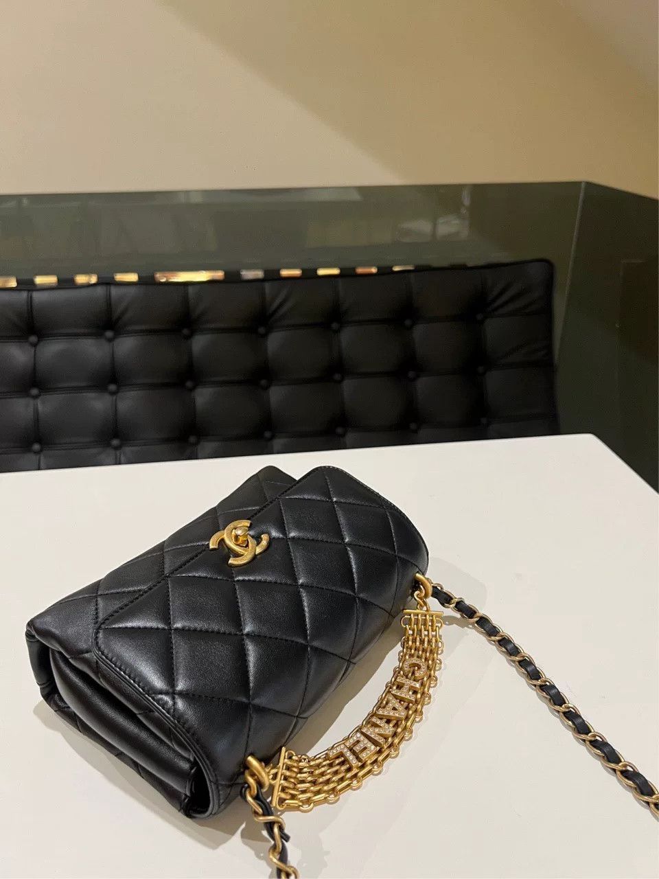 Chanel Pre-loved Bag Very good condition Size ONE SIZE - 5 Thumbnail