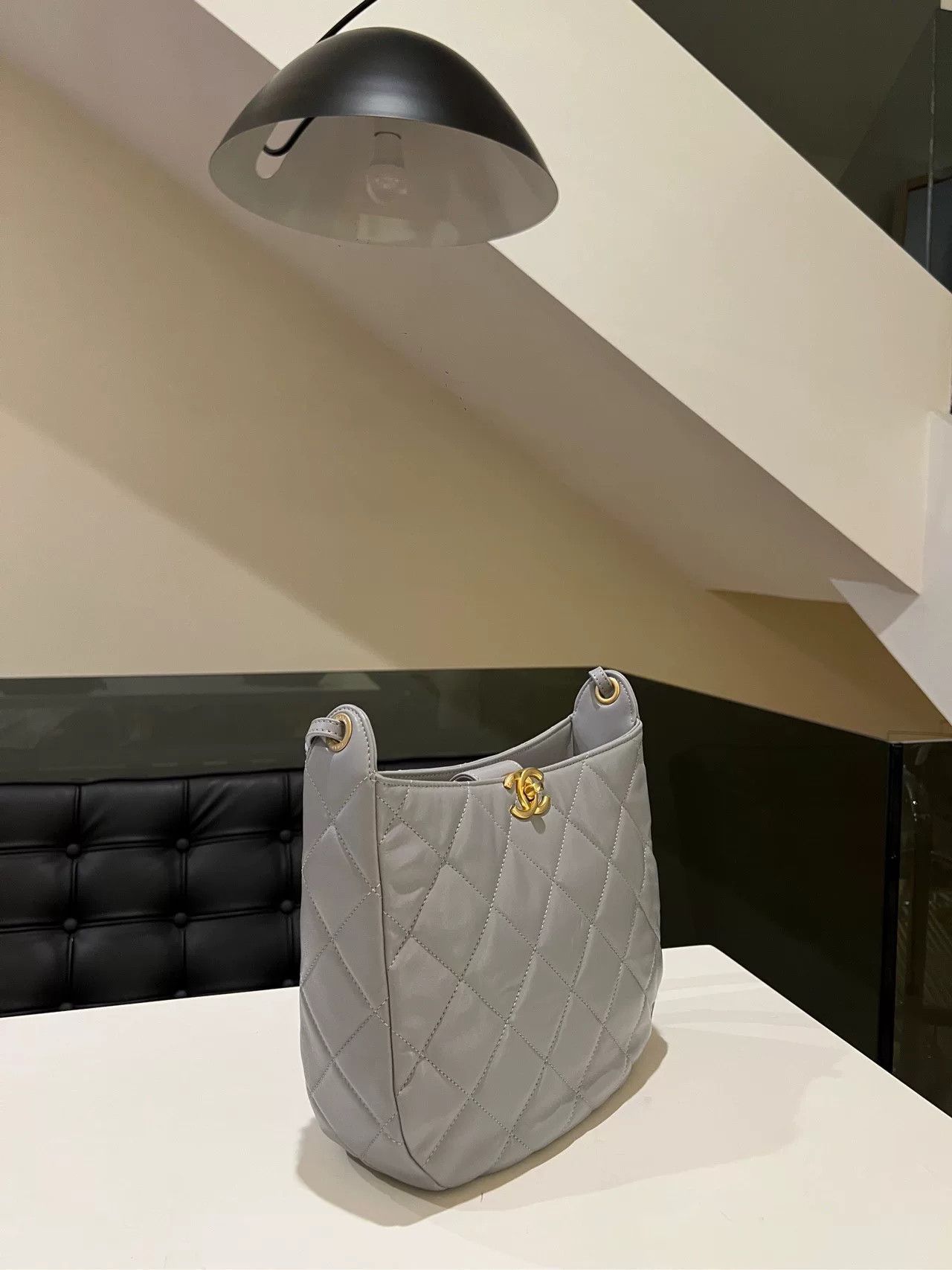 Chanel Pre-loved Bag Very good condition Size ONE SIZE - 2 Thumbnail