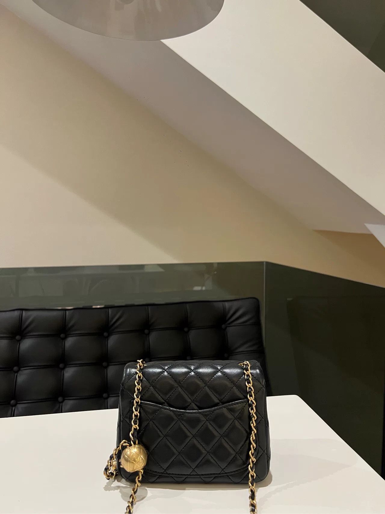 Chanel Pre-loved Bag Very good condition Size ONE SIZE - 4 Thumbnail