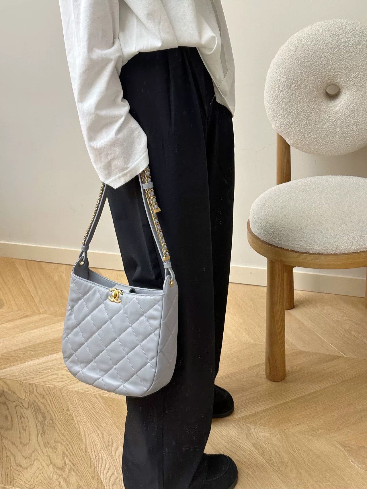Chanel Pre-loved Bag Very good condition Size ONE SIZE - 9 Thumbnail