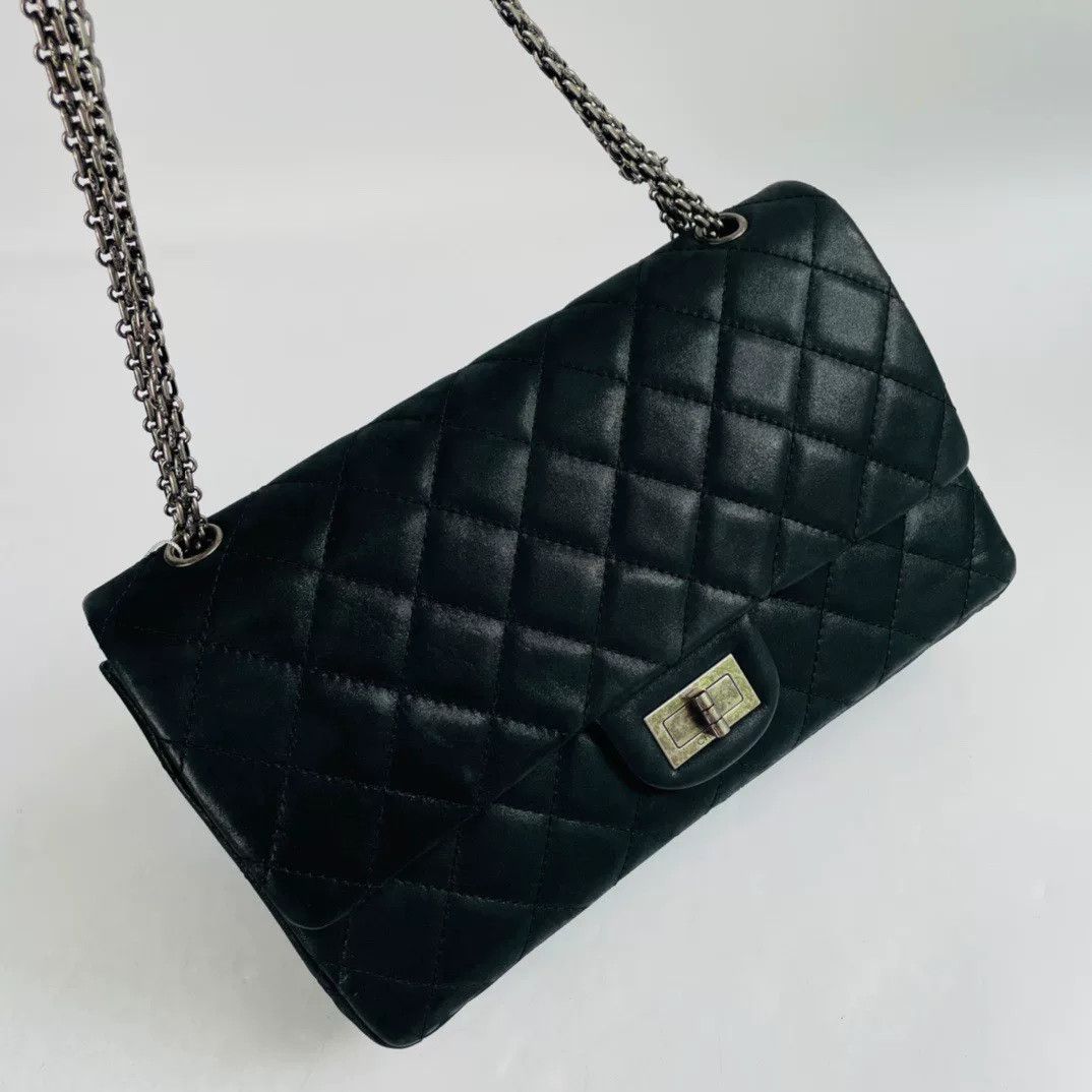 Chanel Pre-loved Bag Very good condition Size ONE SIZE - 2 Thumbnail
