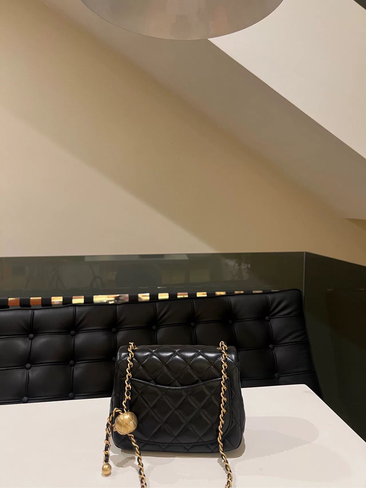 Chanel Pre-loved Bag Very good condition Size ONE SIZE - 4 Thumbnail