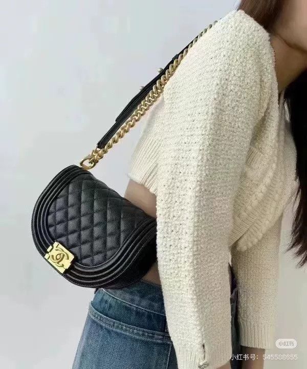 Chanel Pre-loved Bag Very good condition Size ONE SIZE - 5 Thumbnail