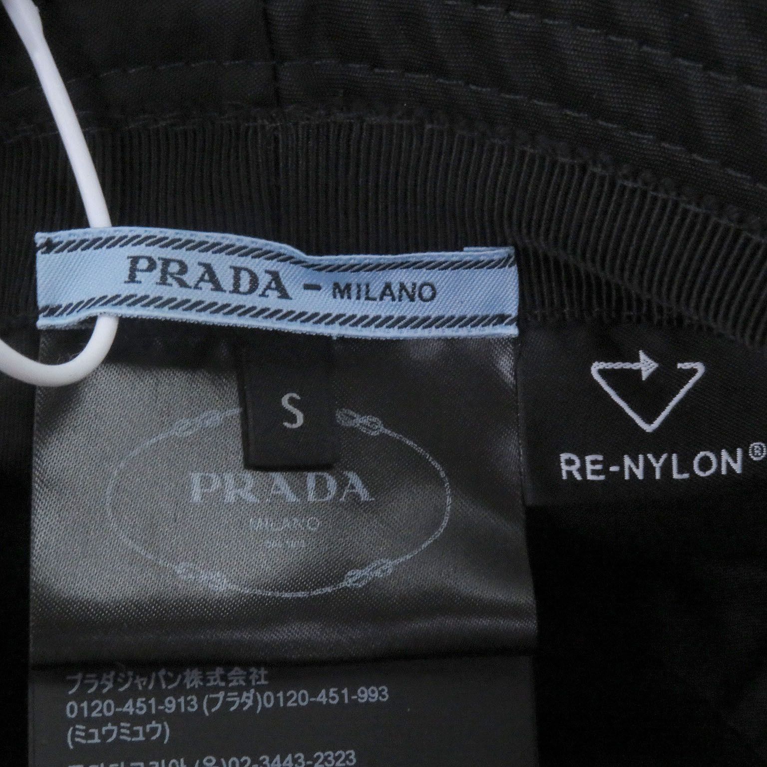 Prada Prada Prada Re-Nylon Triangle Logo Bucket Hat Textile Hats DUTY FREE for USA Size ONE SIZE - 7 Thumbnail