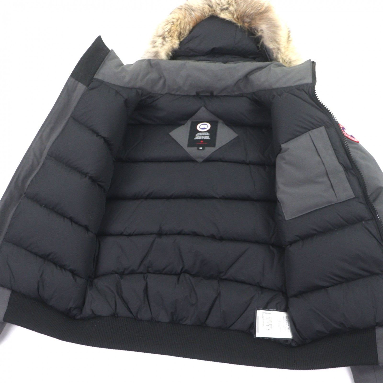 Canada Goose Canada Goose Canada Goose Borden Bomber Down Jacket Textile Outerwear 7968M DUTY FREE for USA Size ONE SIZE - 4 Thumbnail