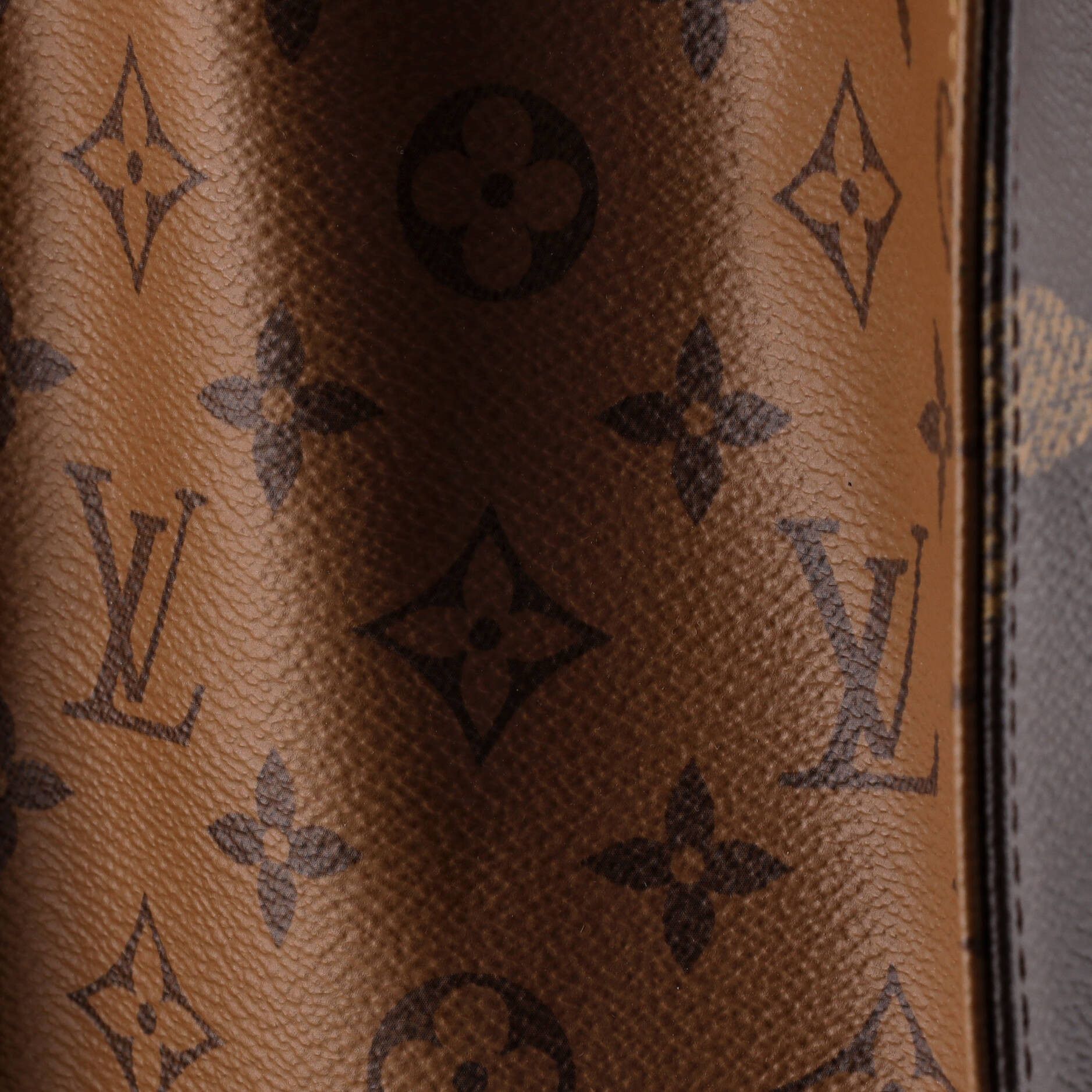 Louis Vuitton OnTheGo Tote Size ONE SIZE - 6 Thumbnail