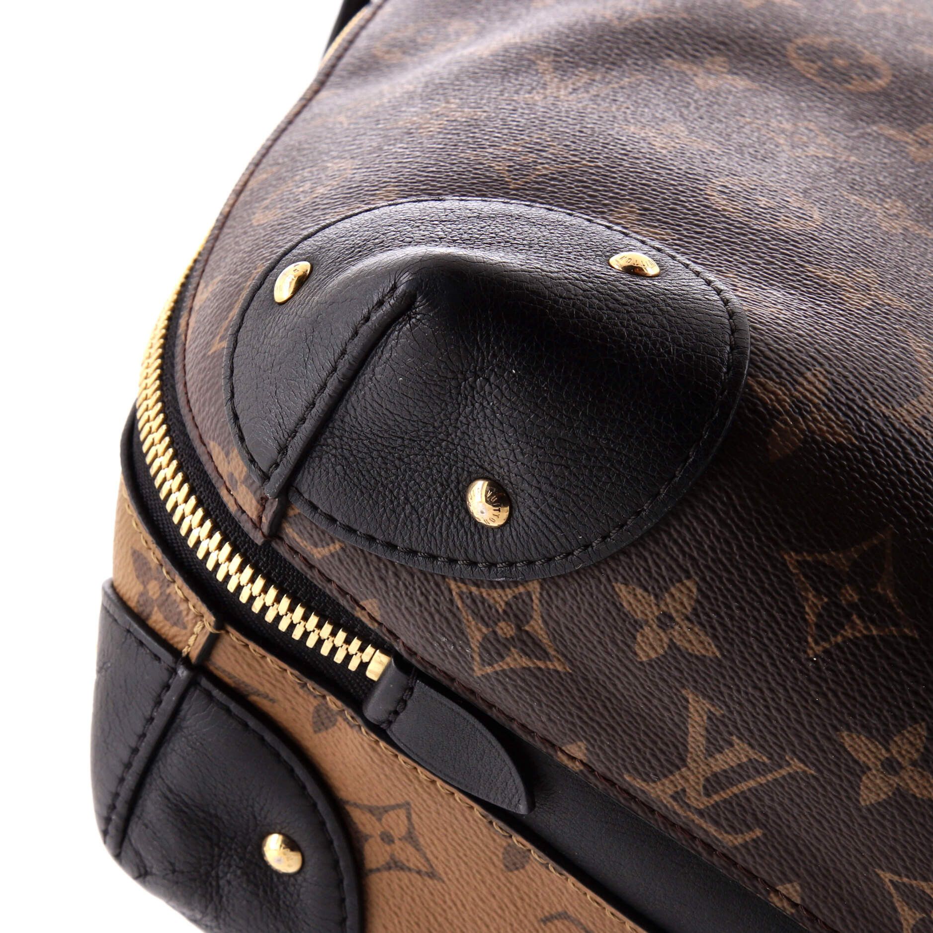 Louis Vuitton Triangle Softy Bag Size ONE SIZE - 6 Thumbnail