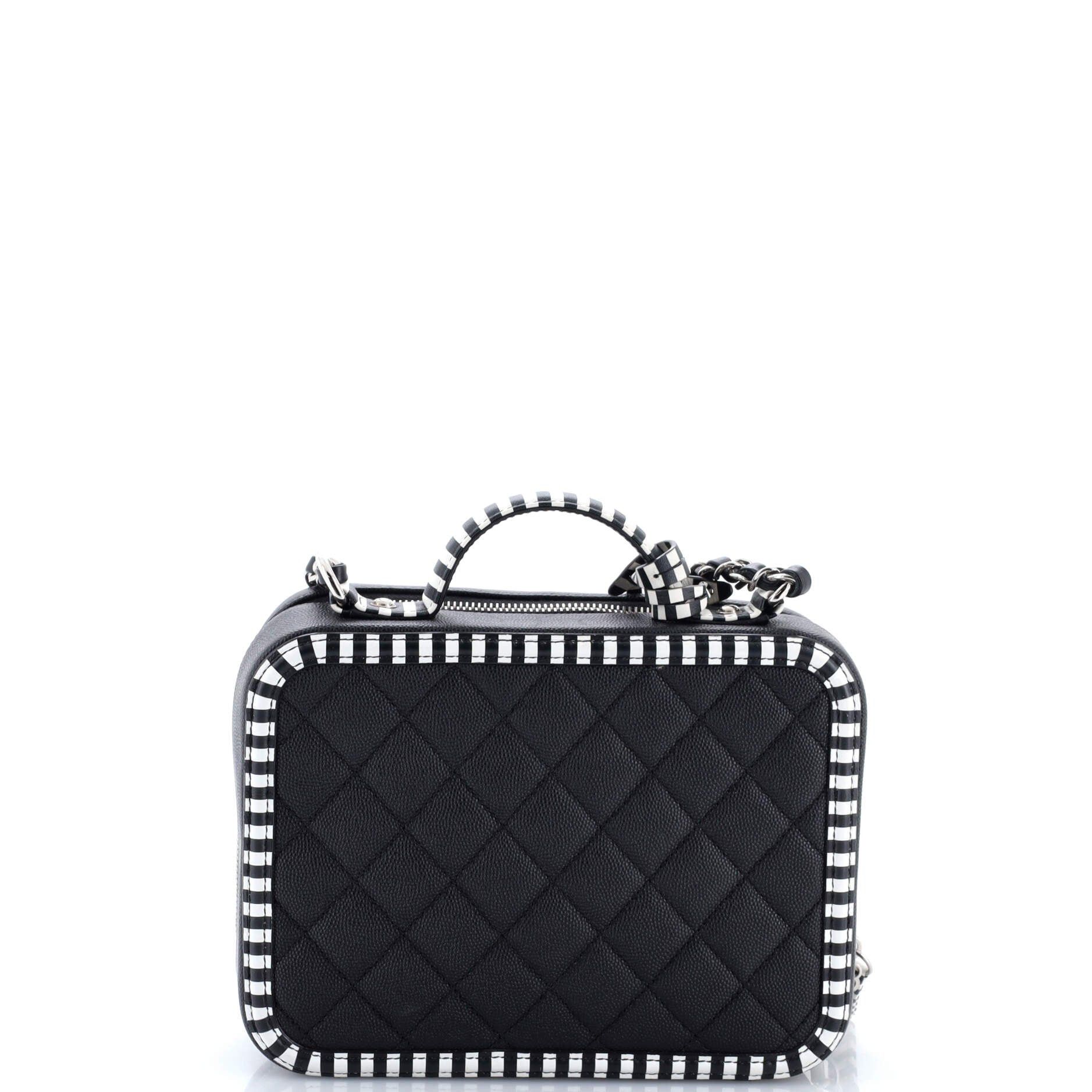 Chanel Filigree Vanity Case Size ONE SIZE - 3 Thumbnail