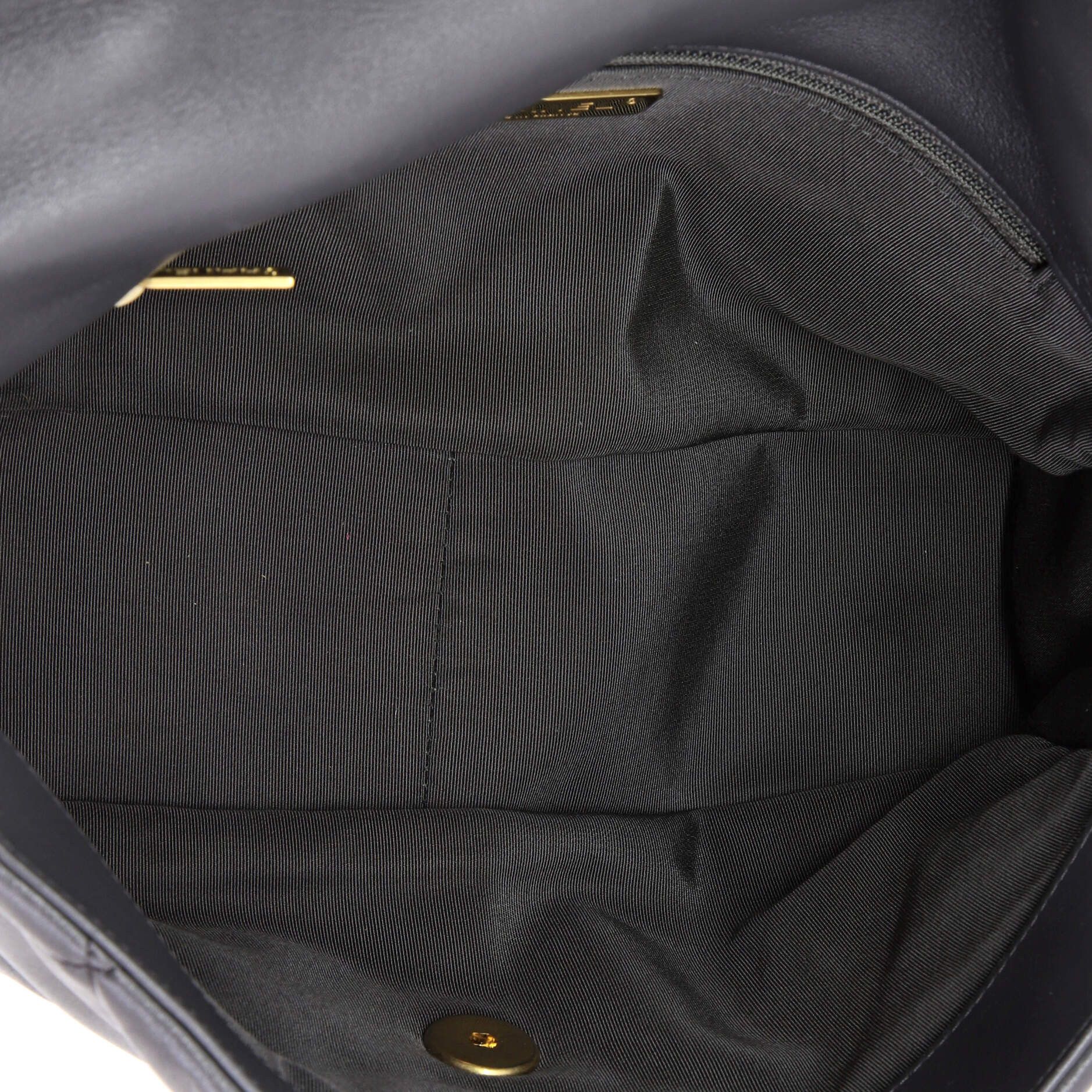 Chanel 19 Flap Bag Size ONE SIZE - 5 Thumbnail