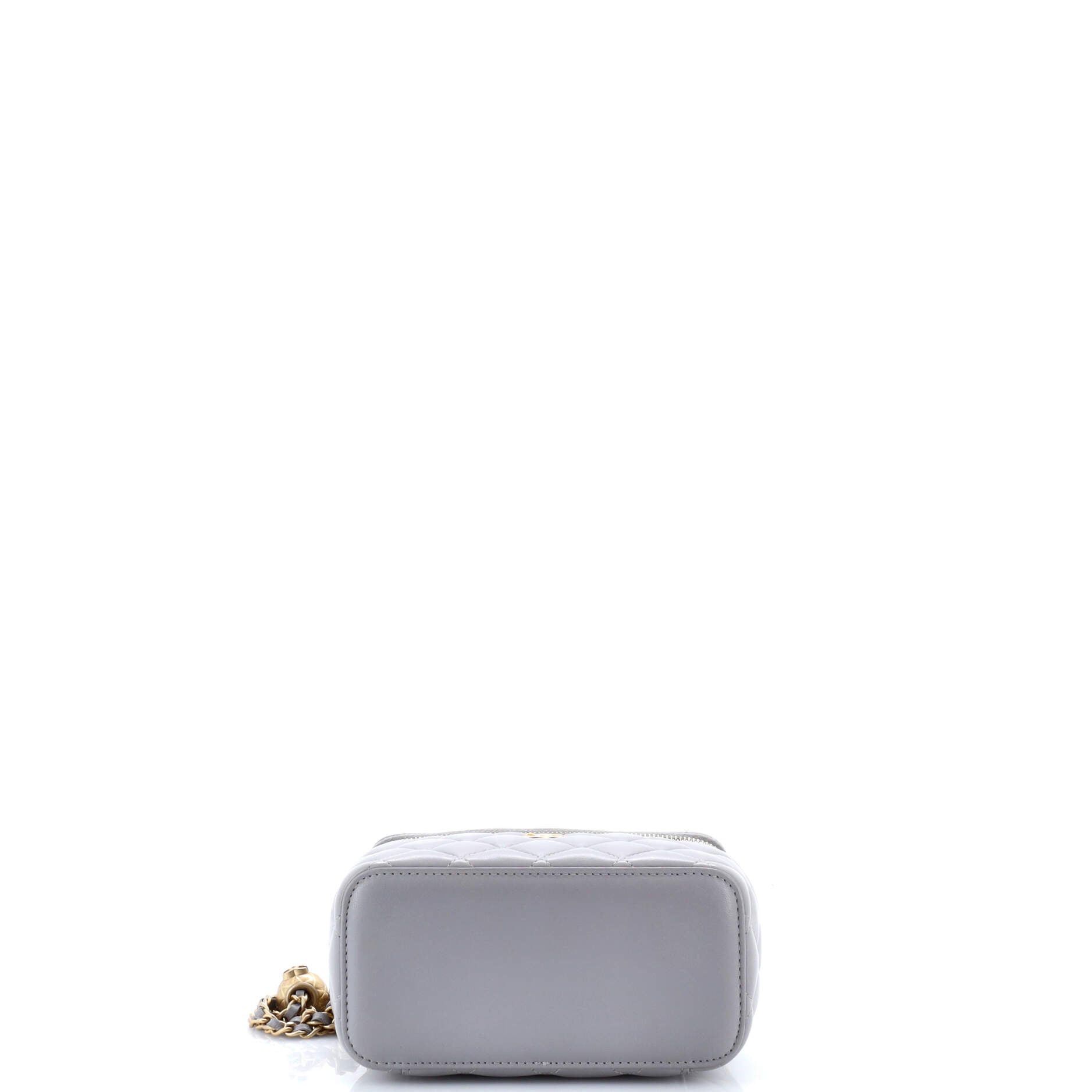Chanel Pearl Crush Vanity Case with Chain Size ONE SIZE - 4 Thumbnail