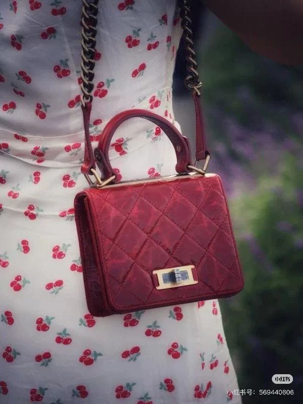 Chanel Pre-loved Bag Very good condition Size ONE SIZE - 4 Thumbnail
