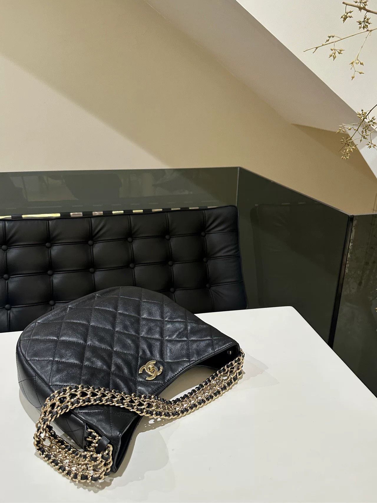 Chanel Pre-loved Bag Very good condition Size ONE SIZE - 6 Thumbnail